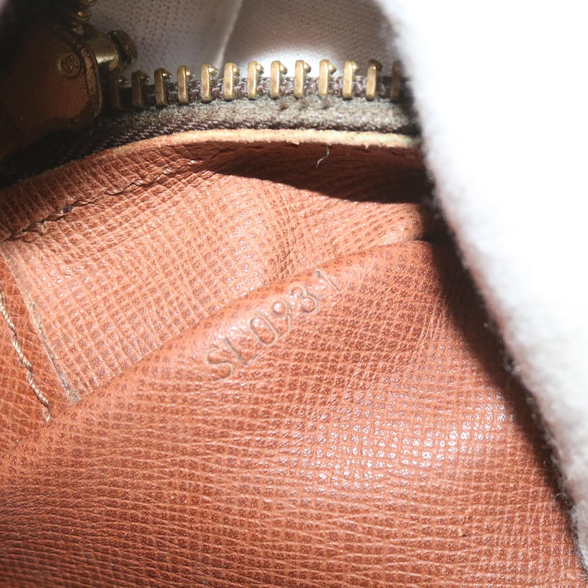 LOUIS VUITTON Monogram Compiegne 28 Clutch Bag M51845 LV Auth 68497