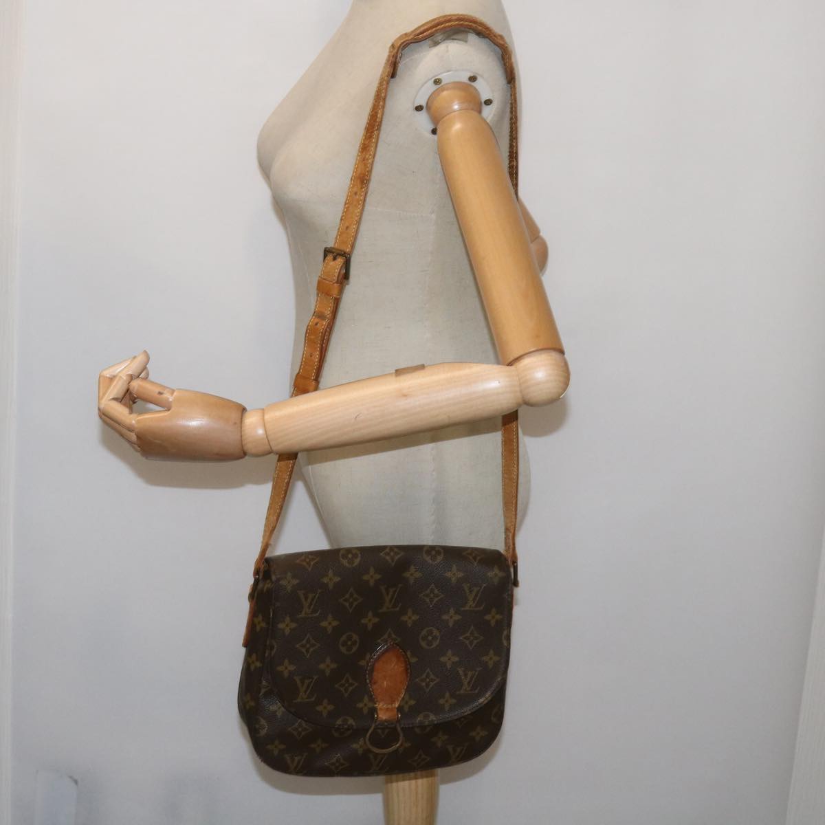 LOUIS VUITTON Monogram Saint Cloud GM Shoulder Bag M51242 LV Auth 68498