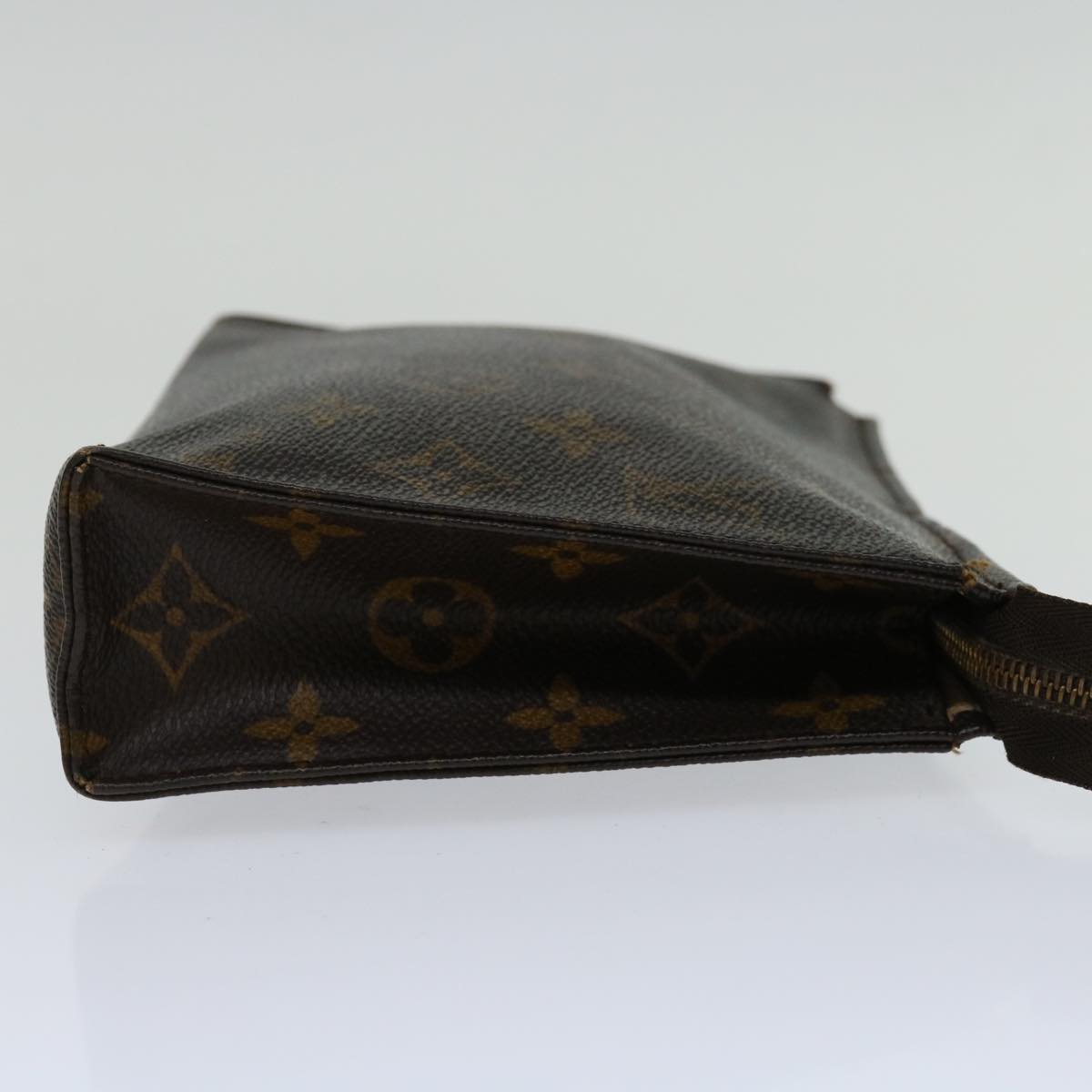 LOUIS VUITTON Monogram Poche Toilette 19 Pouch M47544 LV Auth 68660