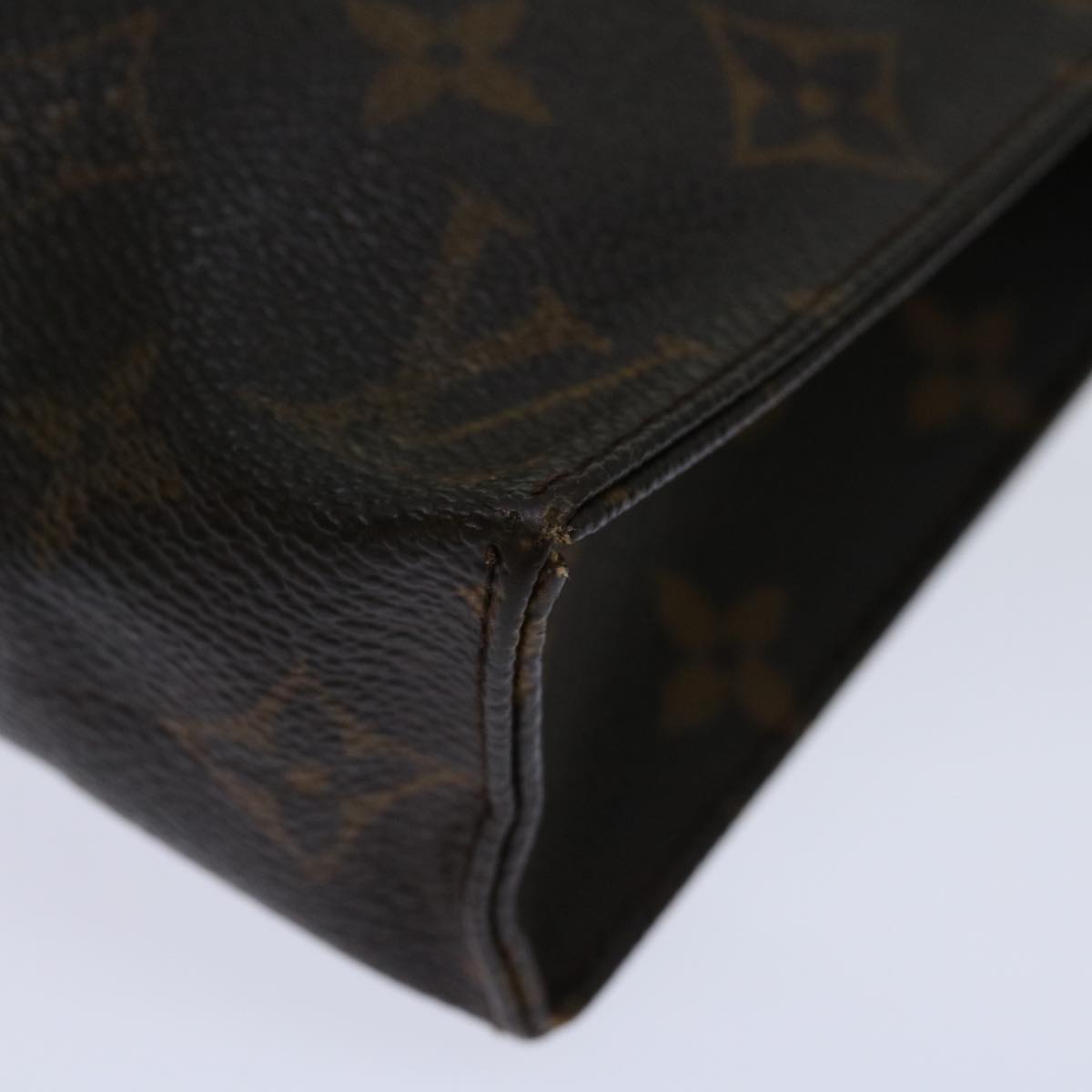 LOUIS VUITTON Monogram Poche Toilette 19 Pouch M47544 LV Auth 68660