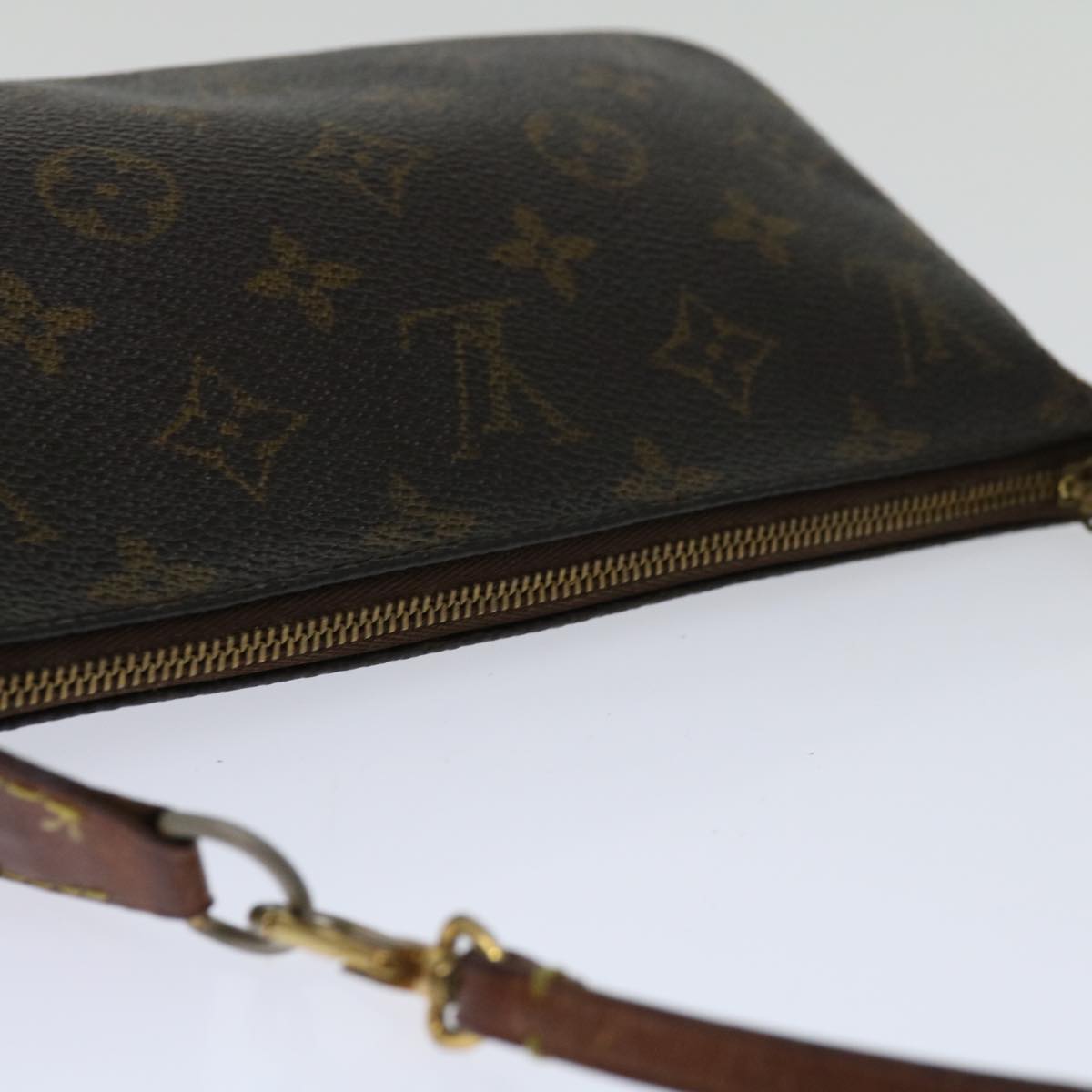 LOUIS VUITTON Monogram Pochette Accessoires Pouch M51980 LV Auth 68701