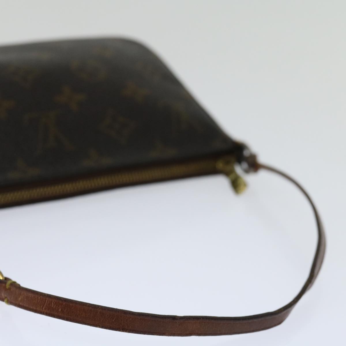 LOUIS VUITTON Monogram Pochette Accessoires Pouch M51980 LV Auth 68701