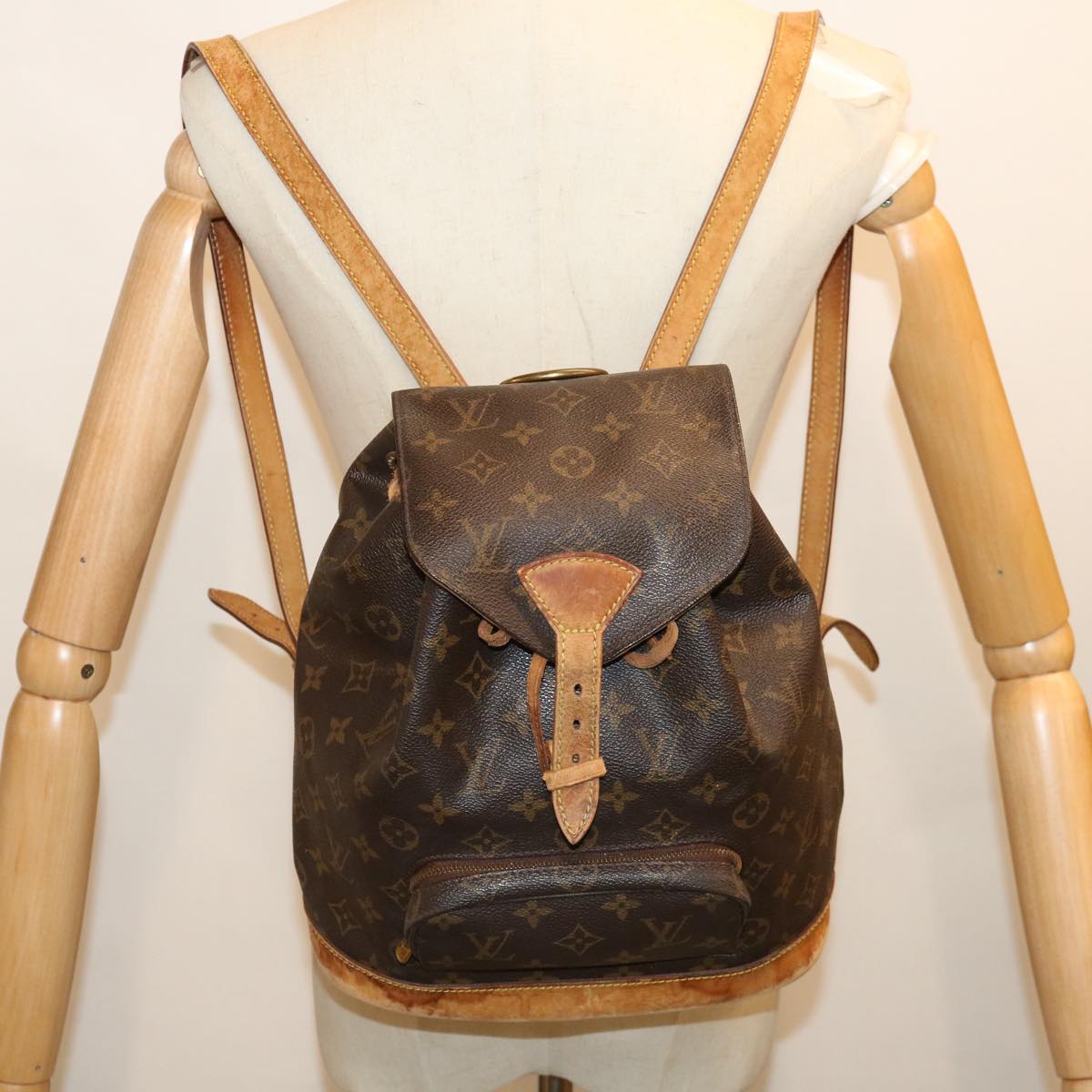 LOUIS VUITTON Monogram Montsouris MM Backpack M51136 LV Auth 68950