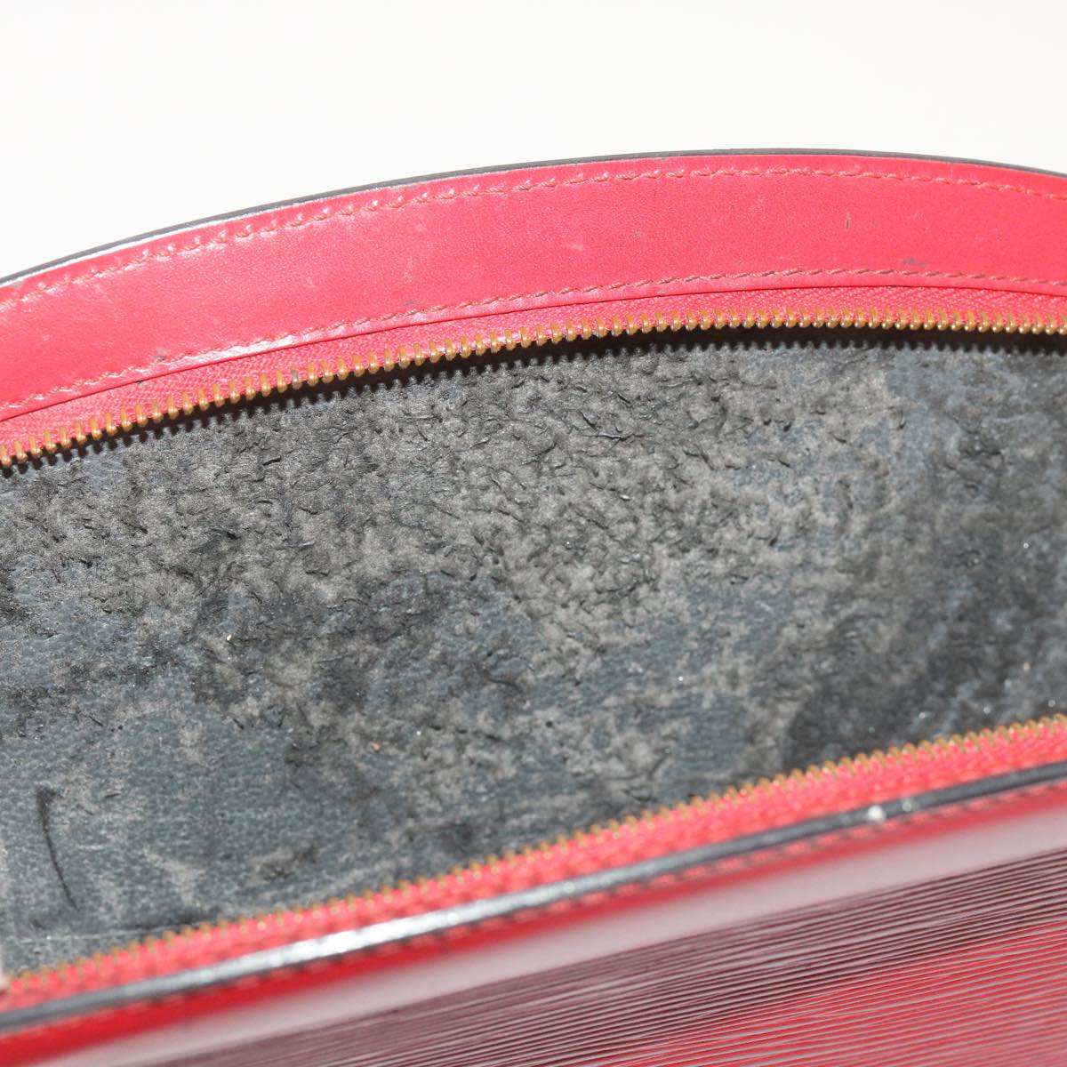 LOUIS VUITTON Epi Trousse Crete Clutch Bag Red M48407 LV Auth 68989