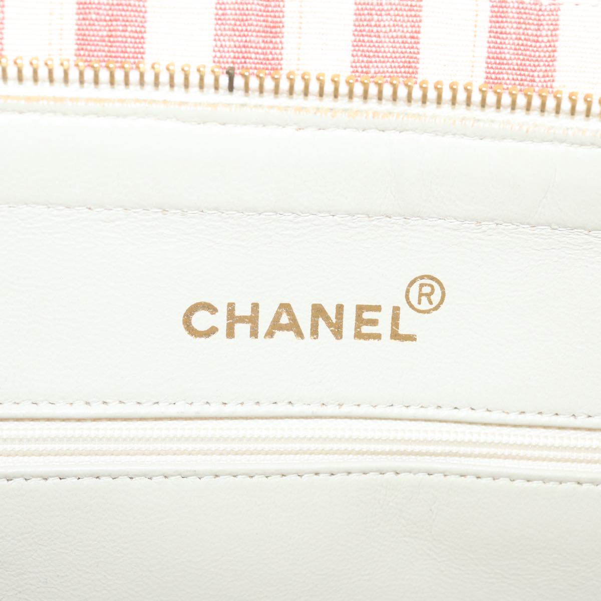 CHANEL Matelasse Chain Shoulder Bag Canvas White Red CC Auth 69059SAV