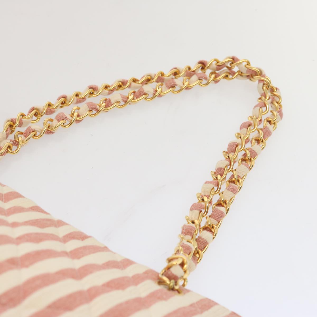 CHANEL Matelasse Chain Shoulder Bag Canvas White Red CC Auth 69059SAV