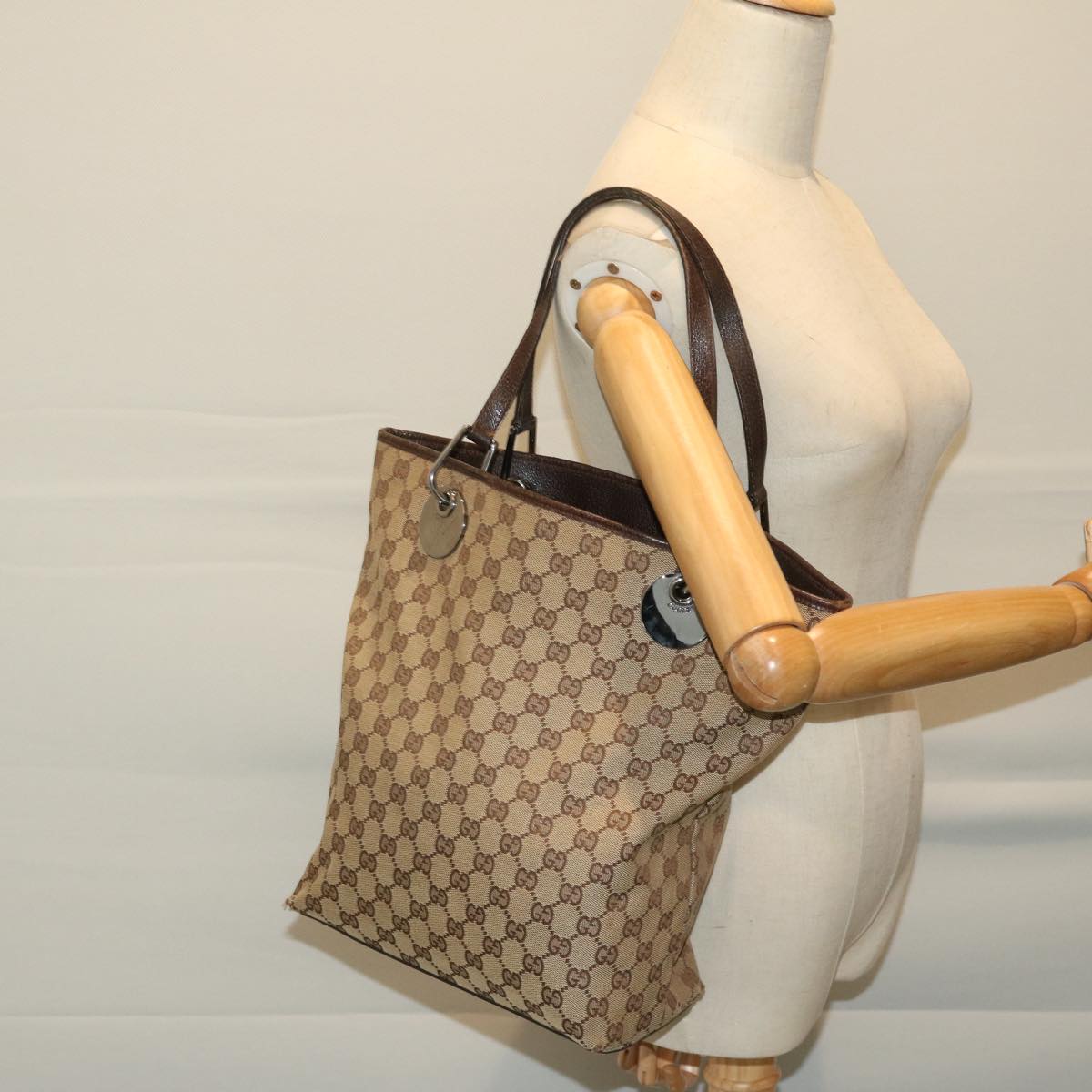 GUCCI GG Canvas Shoulder Bag Beige 120836 Auth 69198