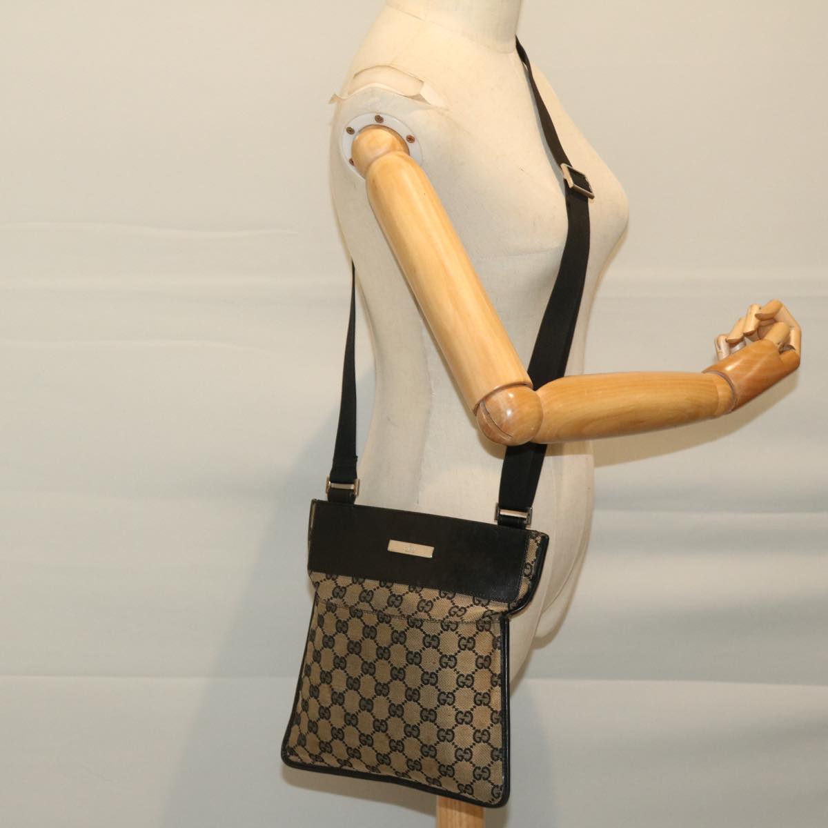 GUCCI GG Canvas Shoulder Bag Beige 019 0348 Auth 69364