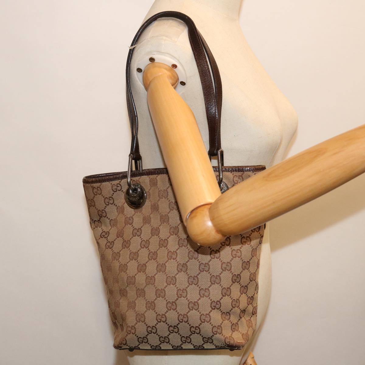 GUCCI GG Canvas Hand Bag Beige 120840 Auth 69639