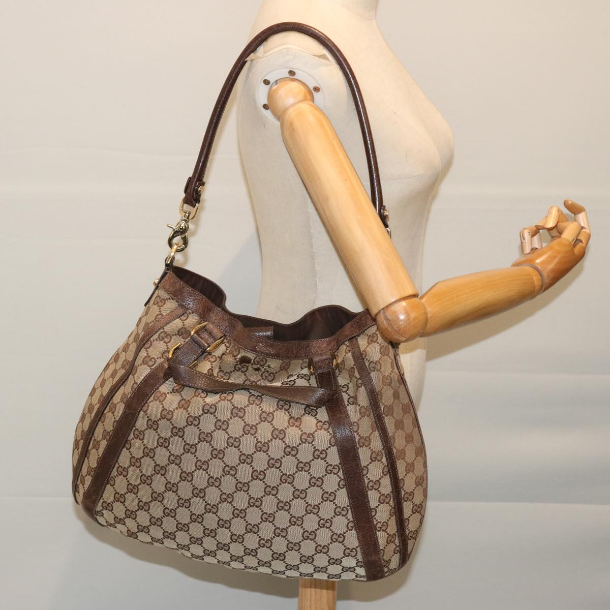 GUCCI GG Canvas Shoulder Bag 2way Beige 130734 Auth 69645