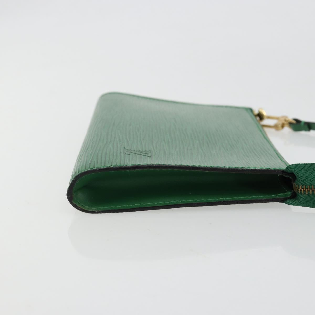 LOUIS VUITTON Epi Pochette Accessoires Pouch Green M52984 LV Auth 69826