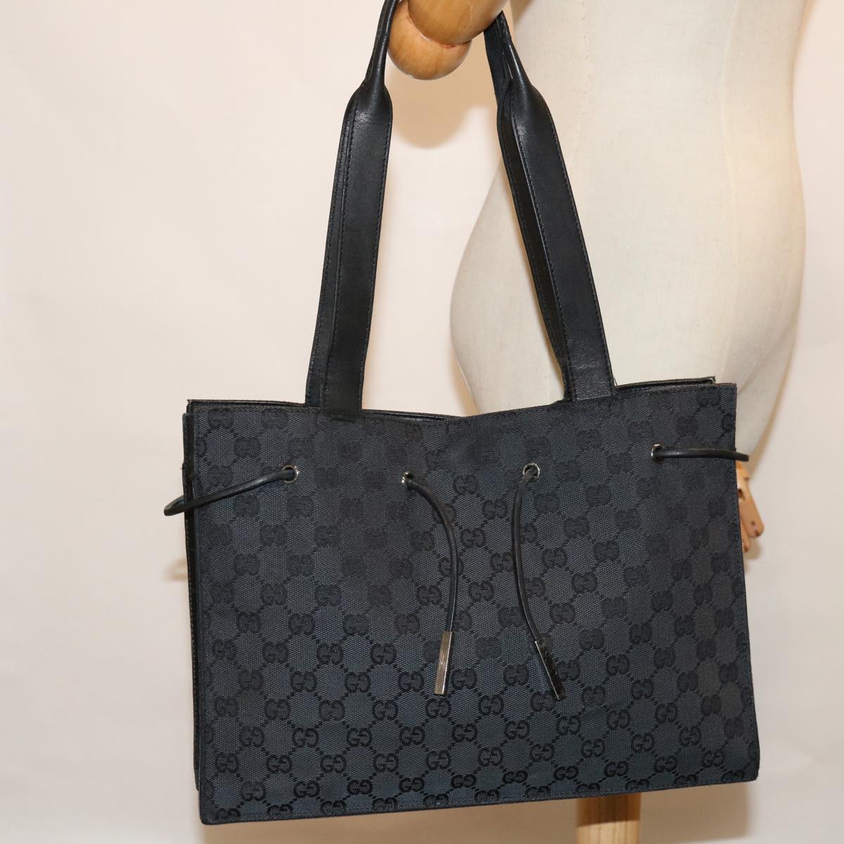 GUCCI GG Canvas Tote Bag Black 120836 Auth 69947