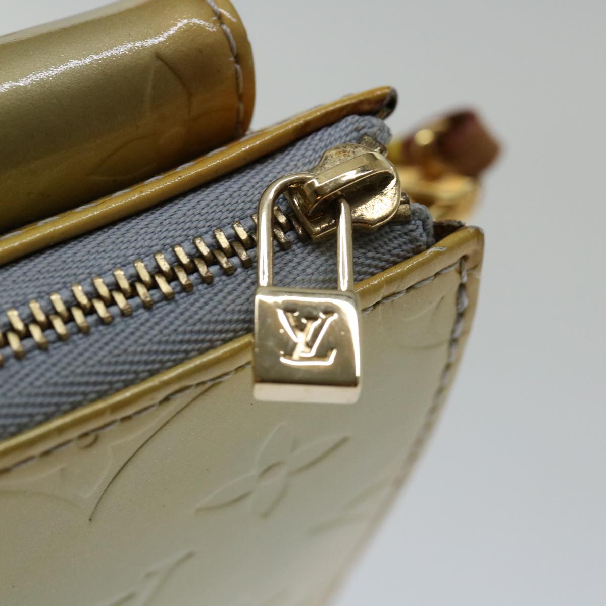 LOUIS VUITTON Monogram Vernis Motto Accessory Pouch Gris M91030 LV Auth 70044