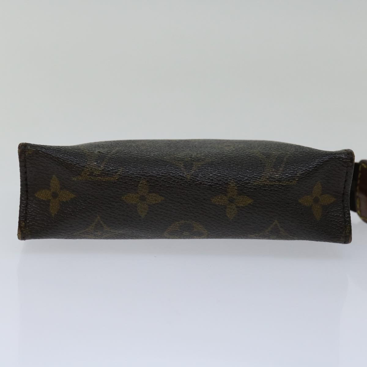 LOUIS VUITTON Monogram Poche Toilette 15 Pouch M47546 LV Auth 70051