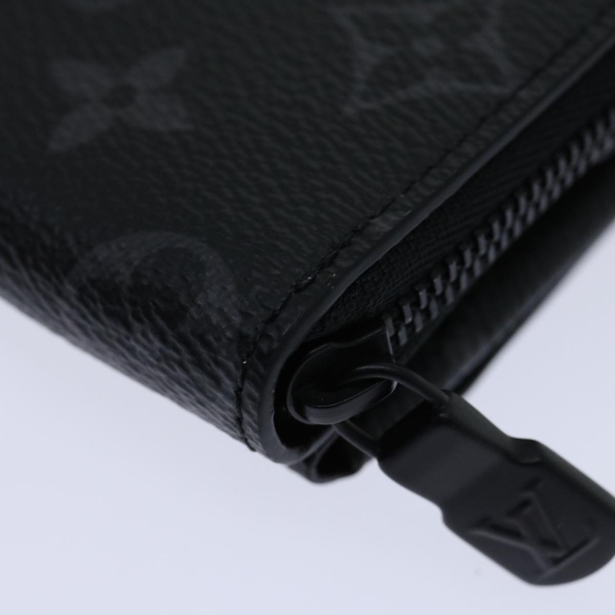 LOUIS VUITTON Monogram Eclipse Discovery Compact Wallet M67630 LV Auth 70054S