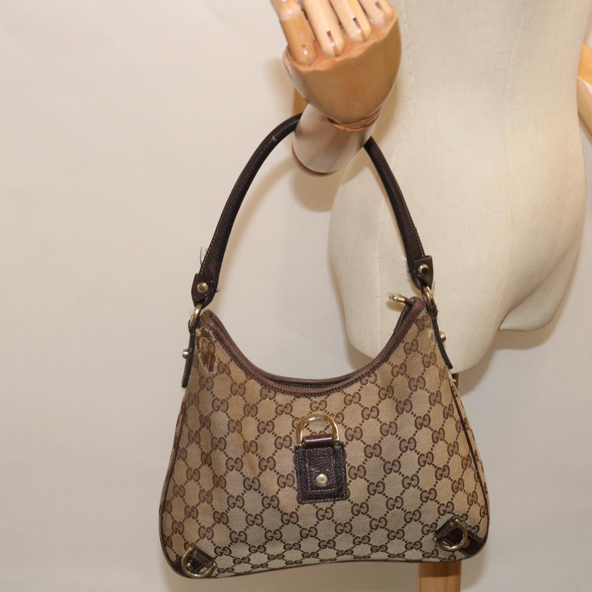 GUCCI GG Canvas Shoulder Bag Beige 130738 Auth 70130