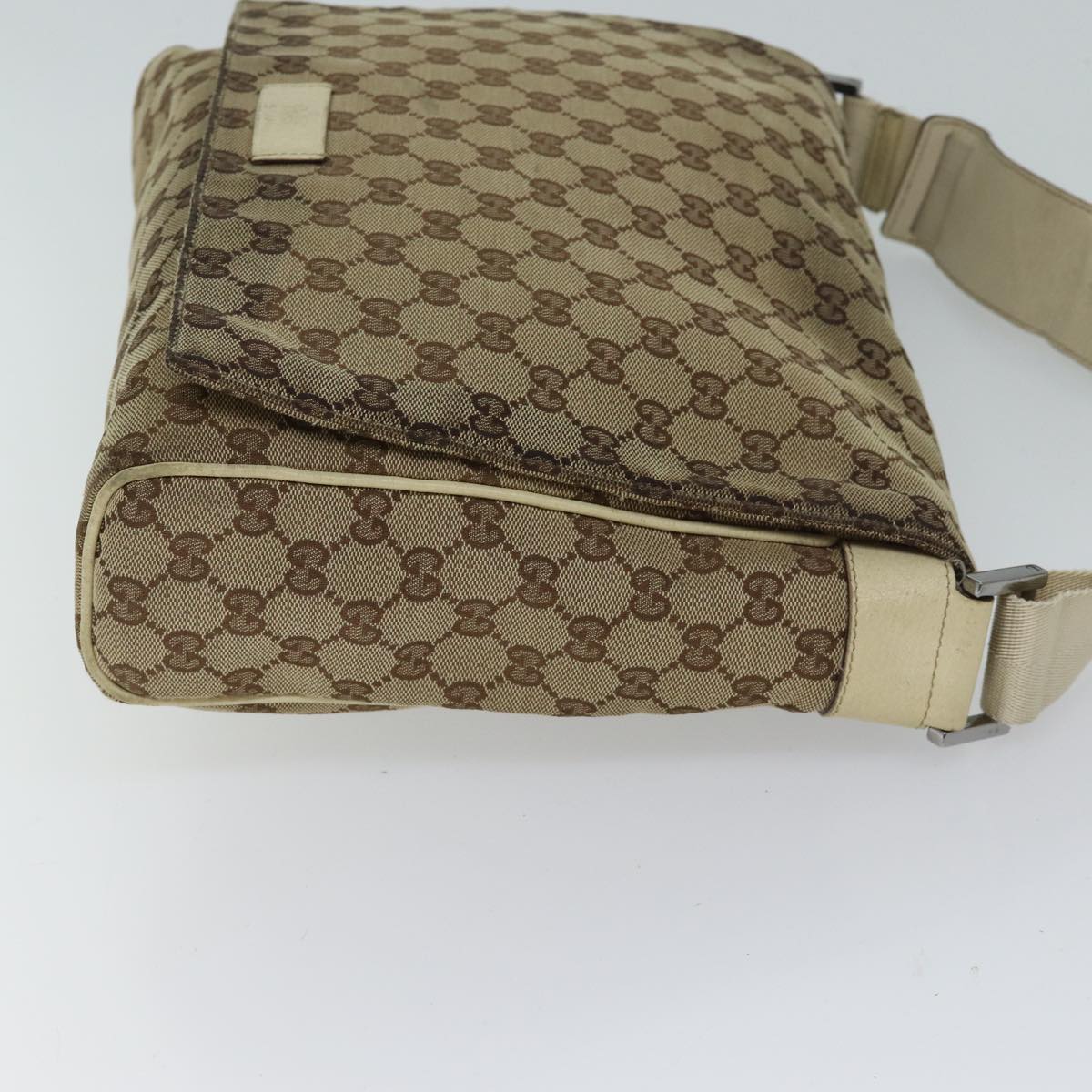 GUCCI GG Canvas Shoulder Bag Beige 146236 Auth 70400