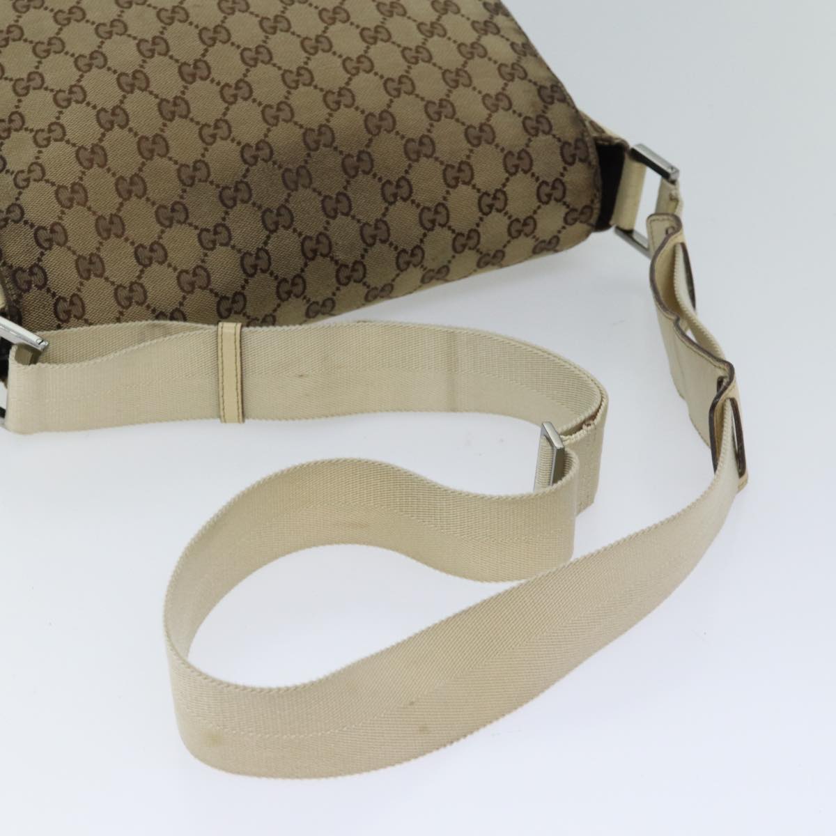 GUCCI GG Canvas Shoulder Bag Beige 146236 Auth 70400