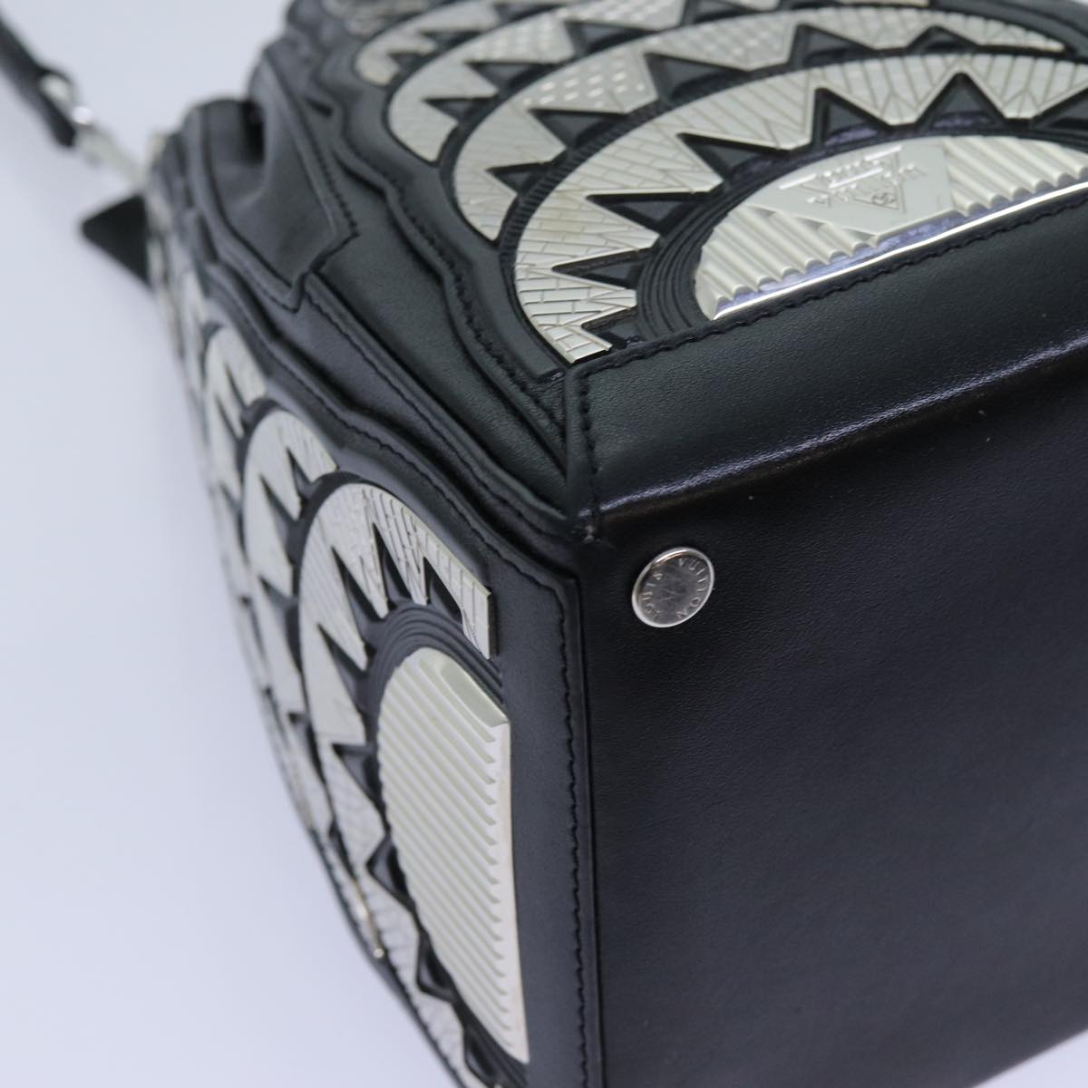 LOUIS VUITTON LV Buildings Minodiere Hand Bag Black M55728 LV Auth 70445SM