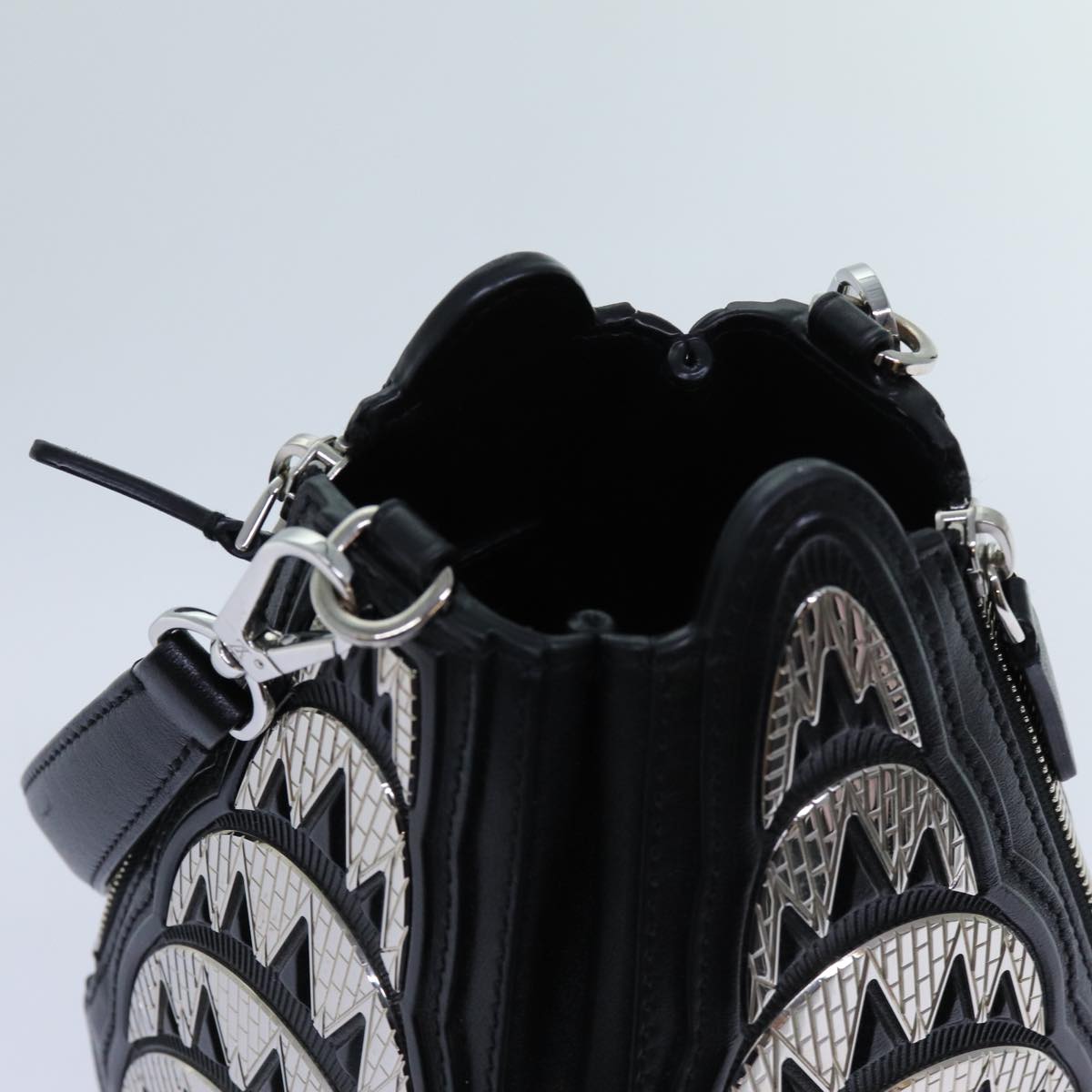 LOUIS VUITTON LV Buildings Minodiere Hand Bag Black M55728 LV Auth 70445SM