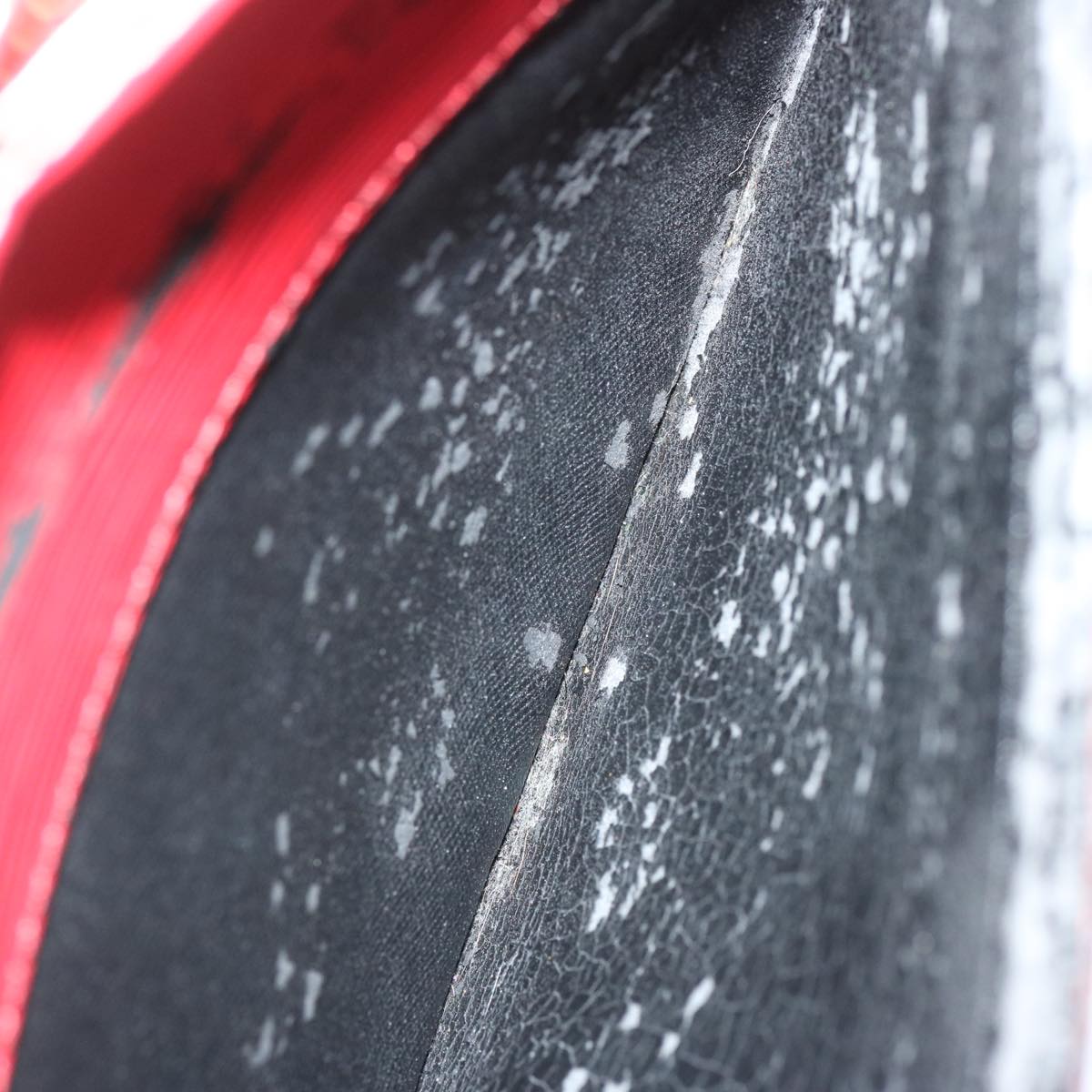 LOUIS VUITTON Epi Jeune Fille MM Shoulder Bag Red M52157 LV Auth 70508V