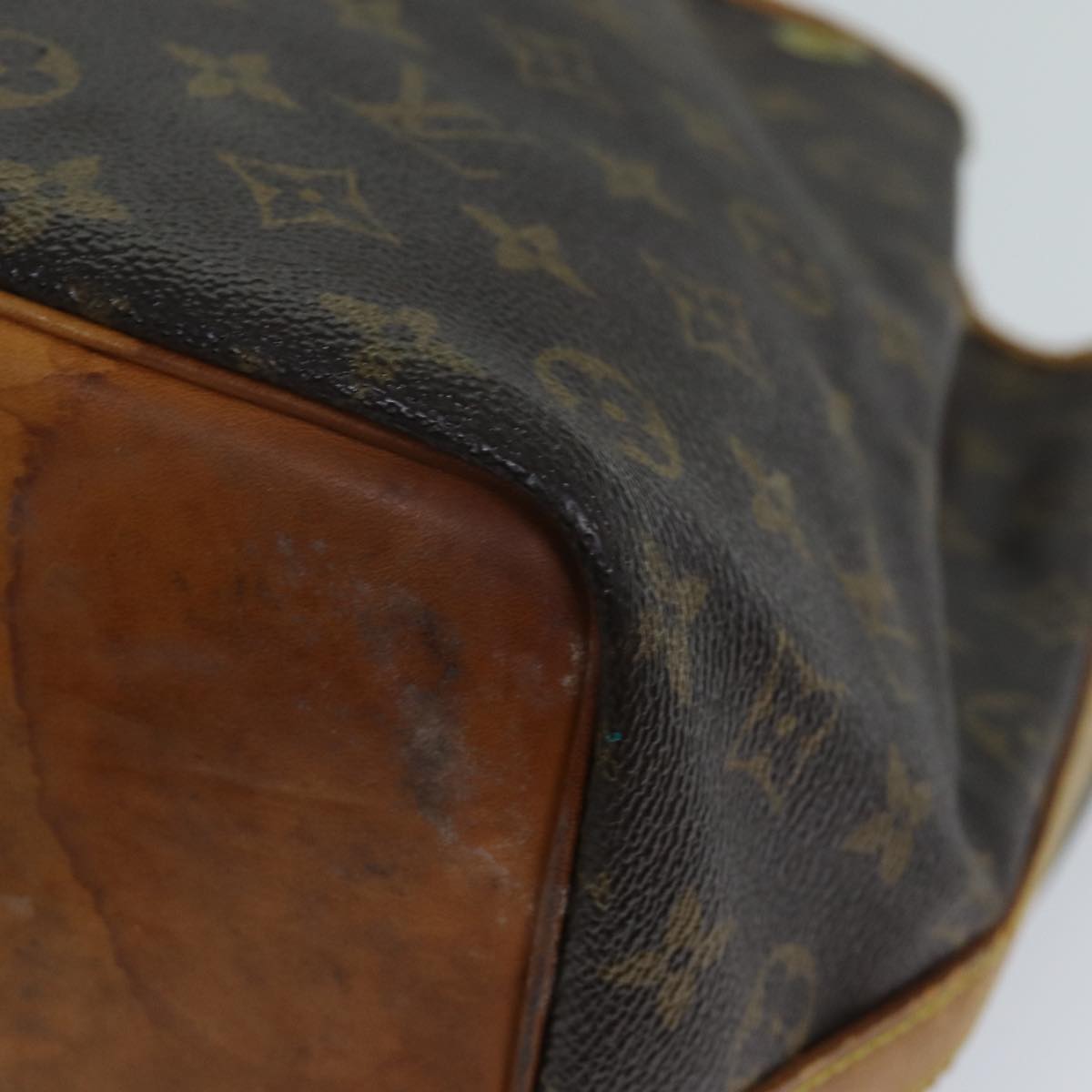 LOUIS VUITTON Monogram Petit Noe Shoulder Bag M42226 LV Auth 70548