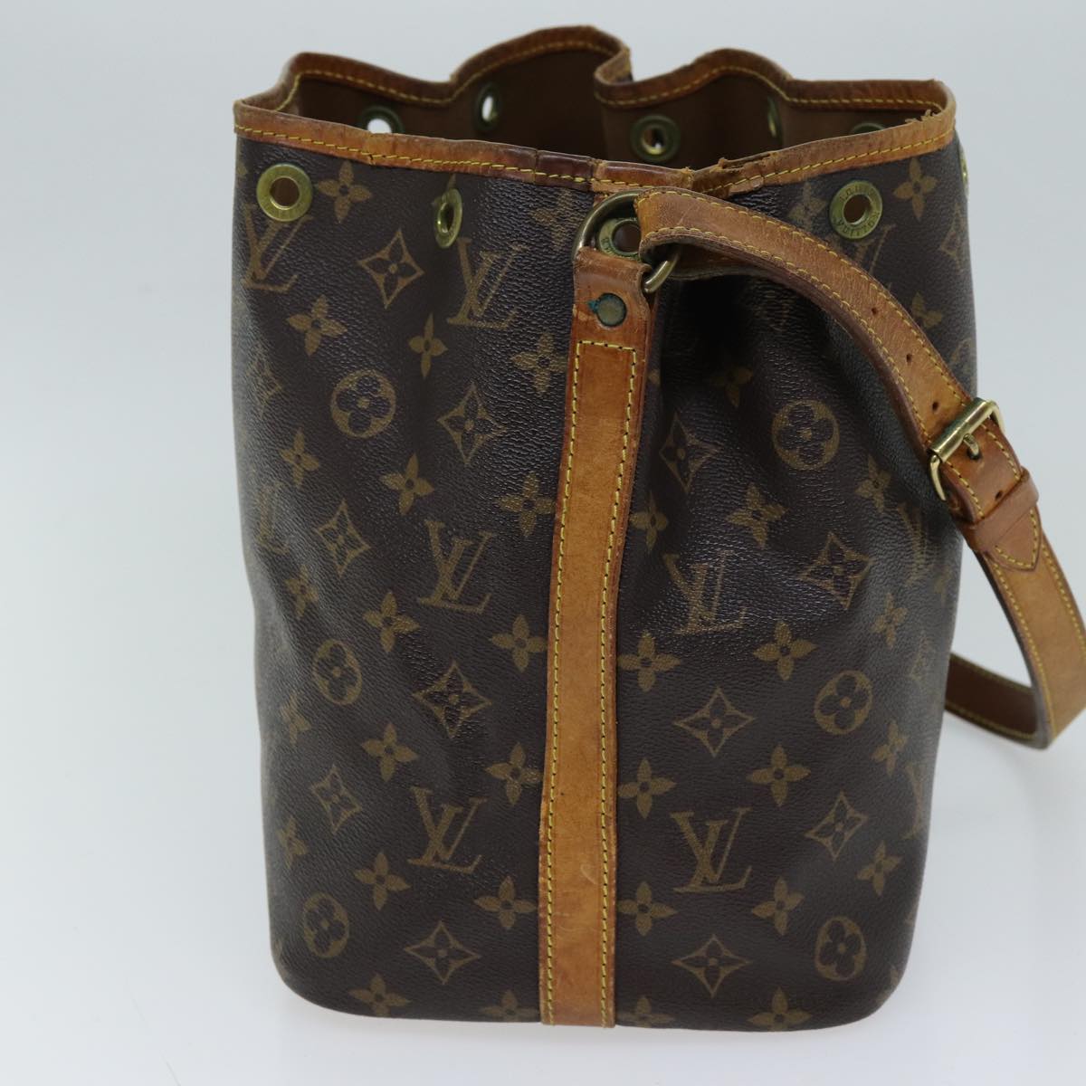 LOUIS VUITTON Monogram Petit Noe Shoulder Bag M42226 LV Auth 70548