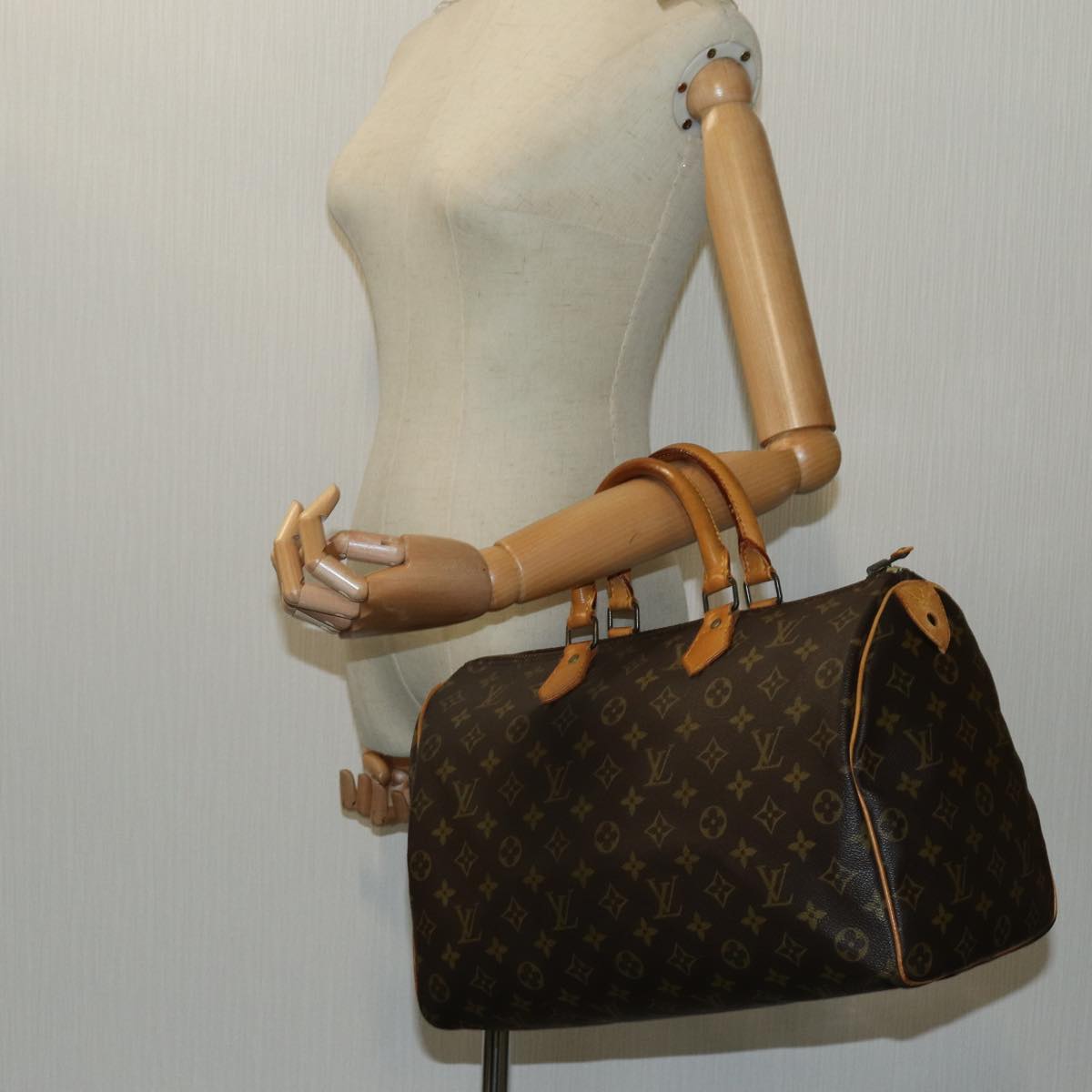 LOUIS VUITTON Monogram Speedy 35 Hand Bag M41524 LV Auth 70768