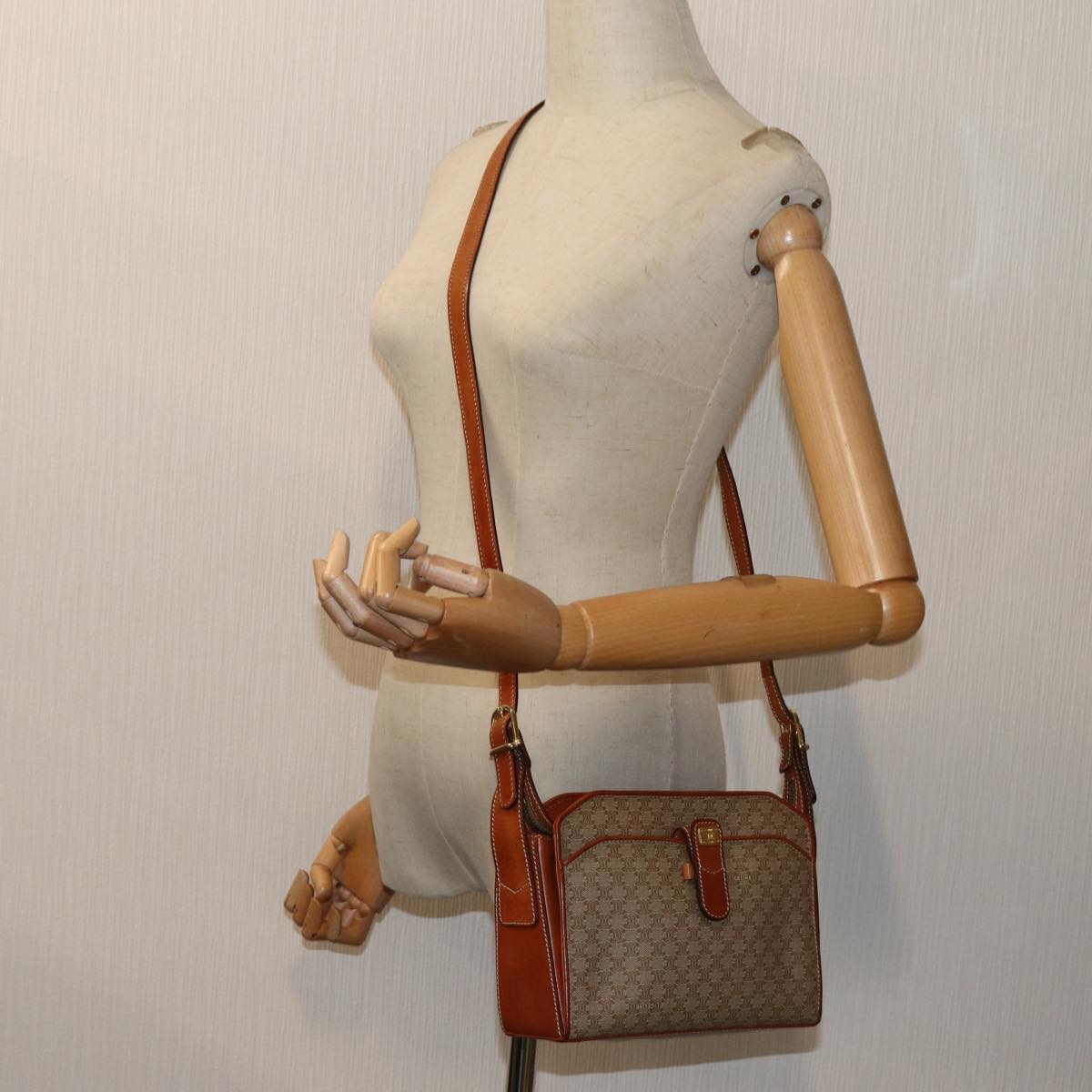 CELINE Macadam Canvas Shoulder Bag Beige Auth 71426