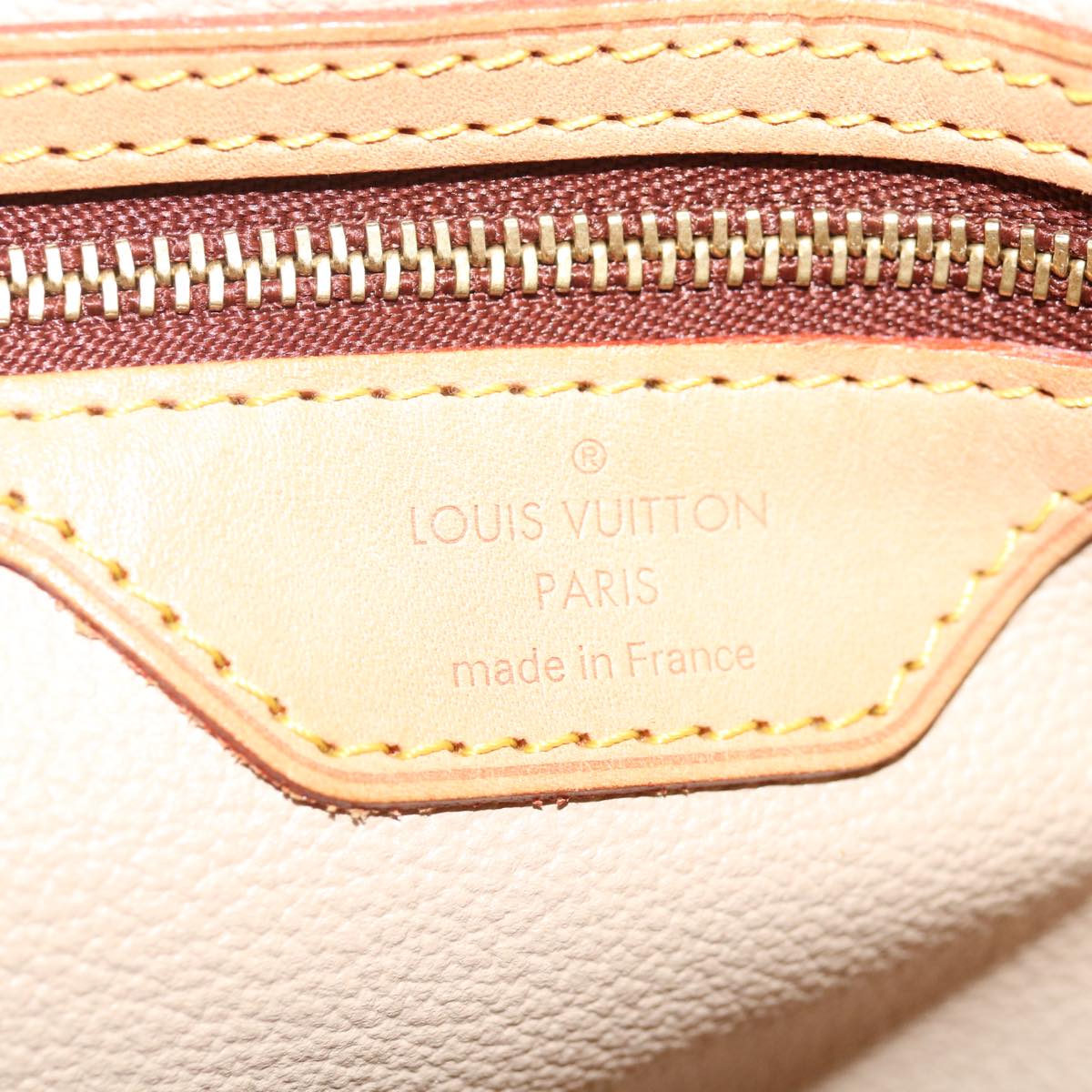 LOUIS VUITTON Monogram Bucket GM Shoulder Bag M42236 LV Auth 71488