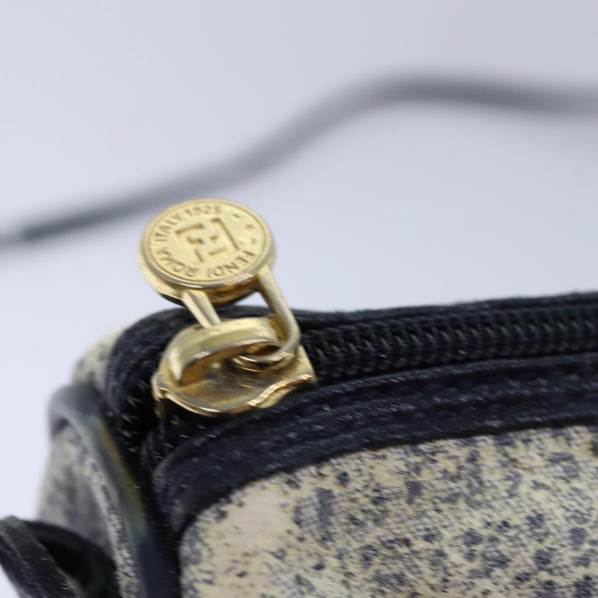 FENDI Zucchino Canvas Shoulder Bag Coated Canvas White Navy Auth 71558