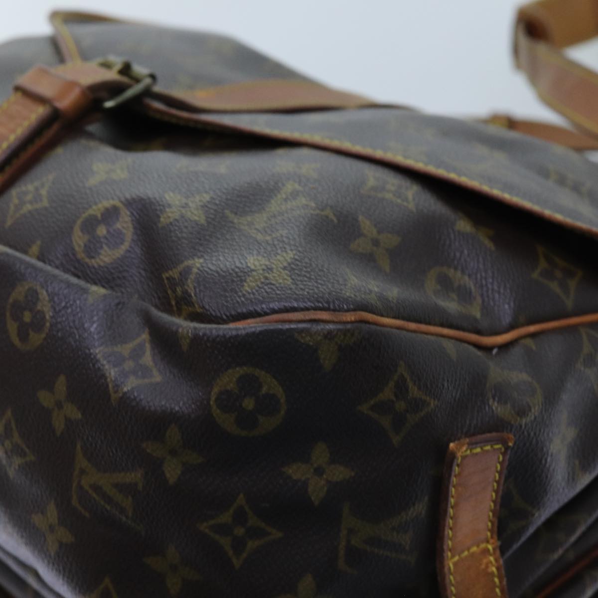 LOUIS VUITTON Monogram Saumur 35 Shoulder Bag M42254 LV Auth 71716