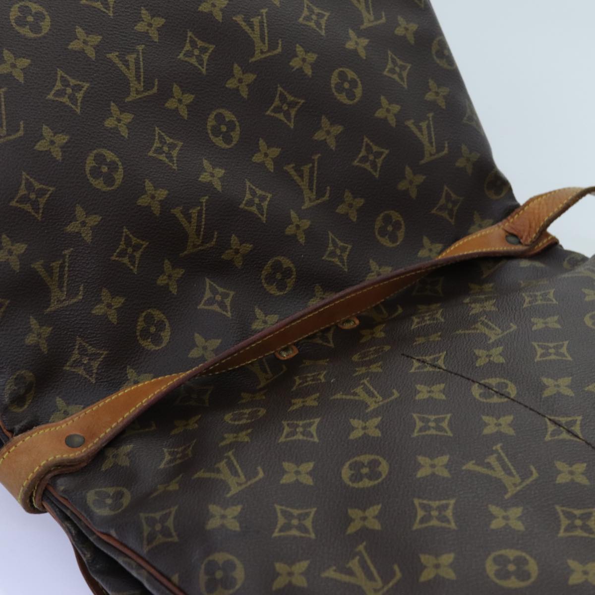 LOUIS VUITTON Monogram Saumur 35 Shoulder Bag M42254 LV Auth 71716