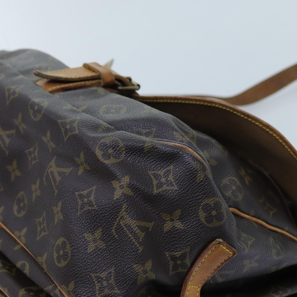 LOUIS VUITTON Monogram Saumur 35 Shoulder Bag M42254 LV Auth 71717