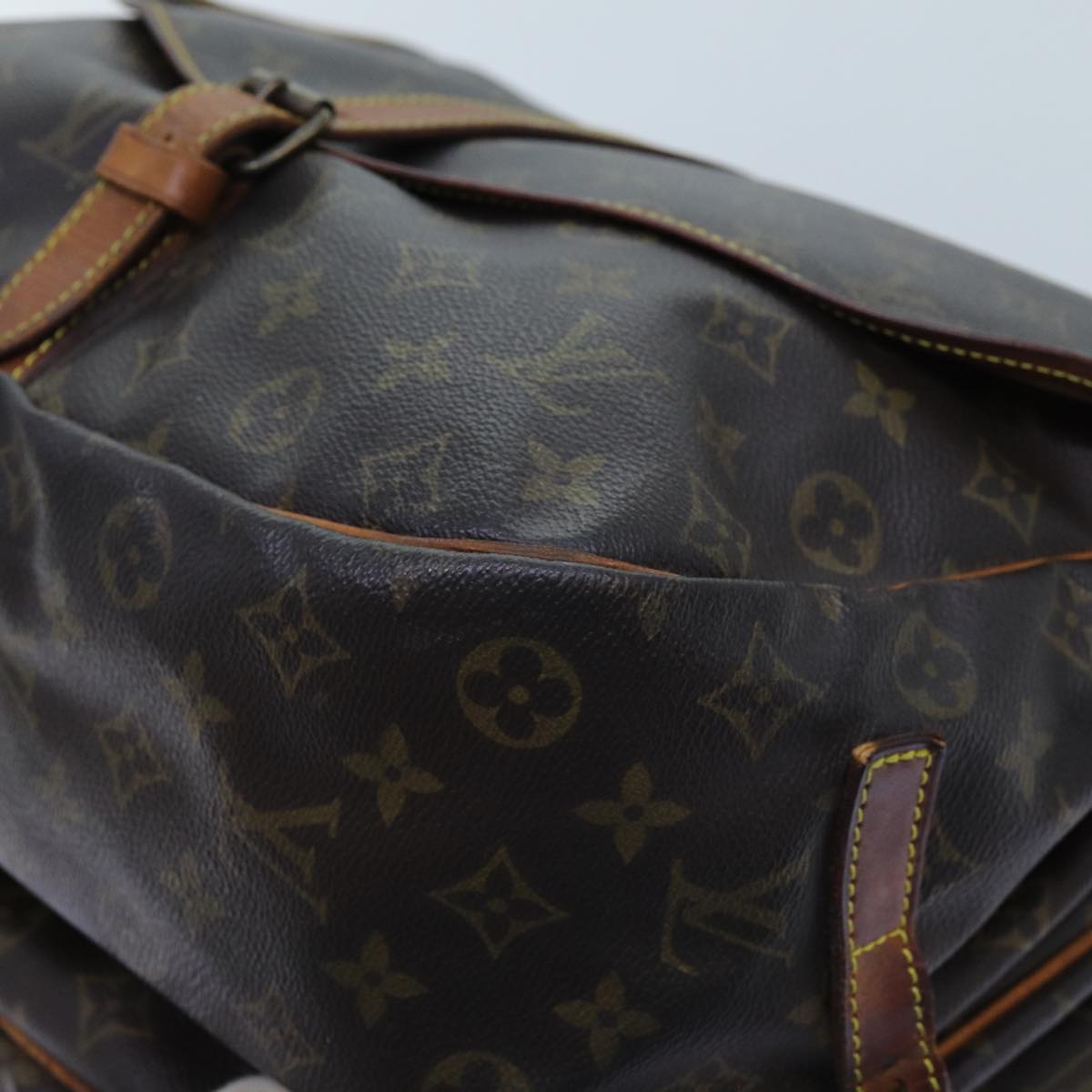 LOUIS VUITTON Monogram Saumur 35 Shoulder Bag M42254 LV Auth 71718