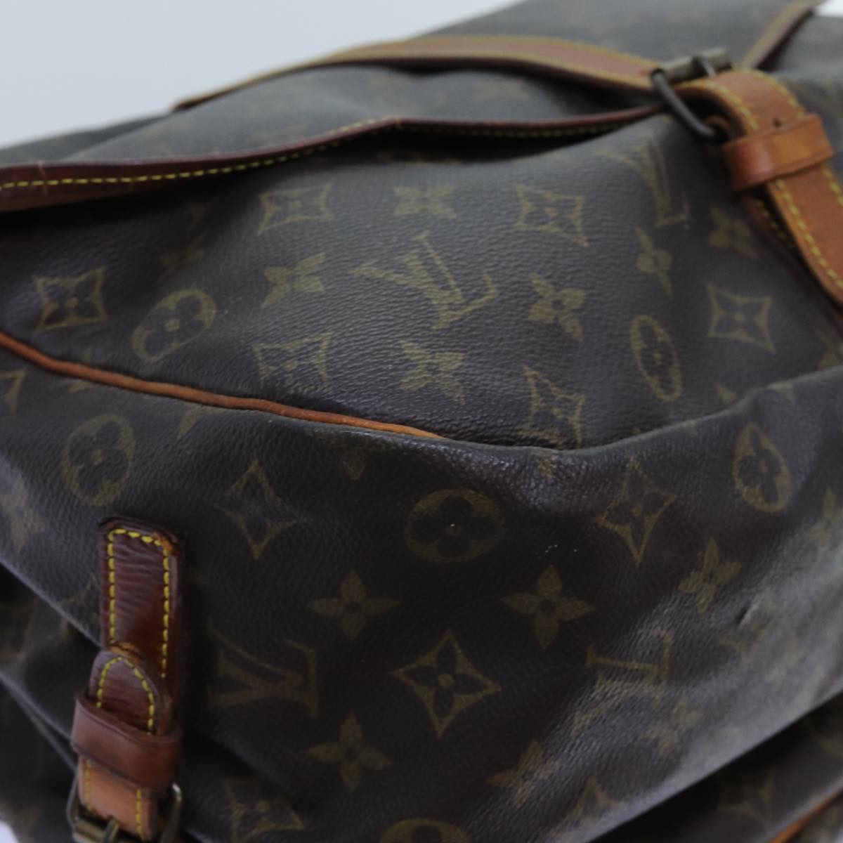 LOUIS VUITTON Monogram Saumur 35 Shoulder Bag M42254 LV Auth 71718