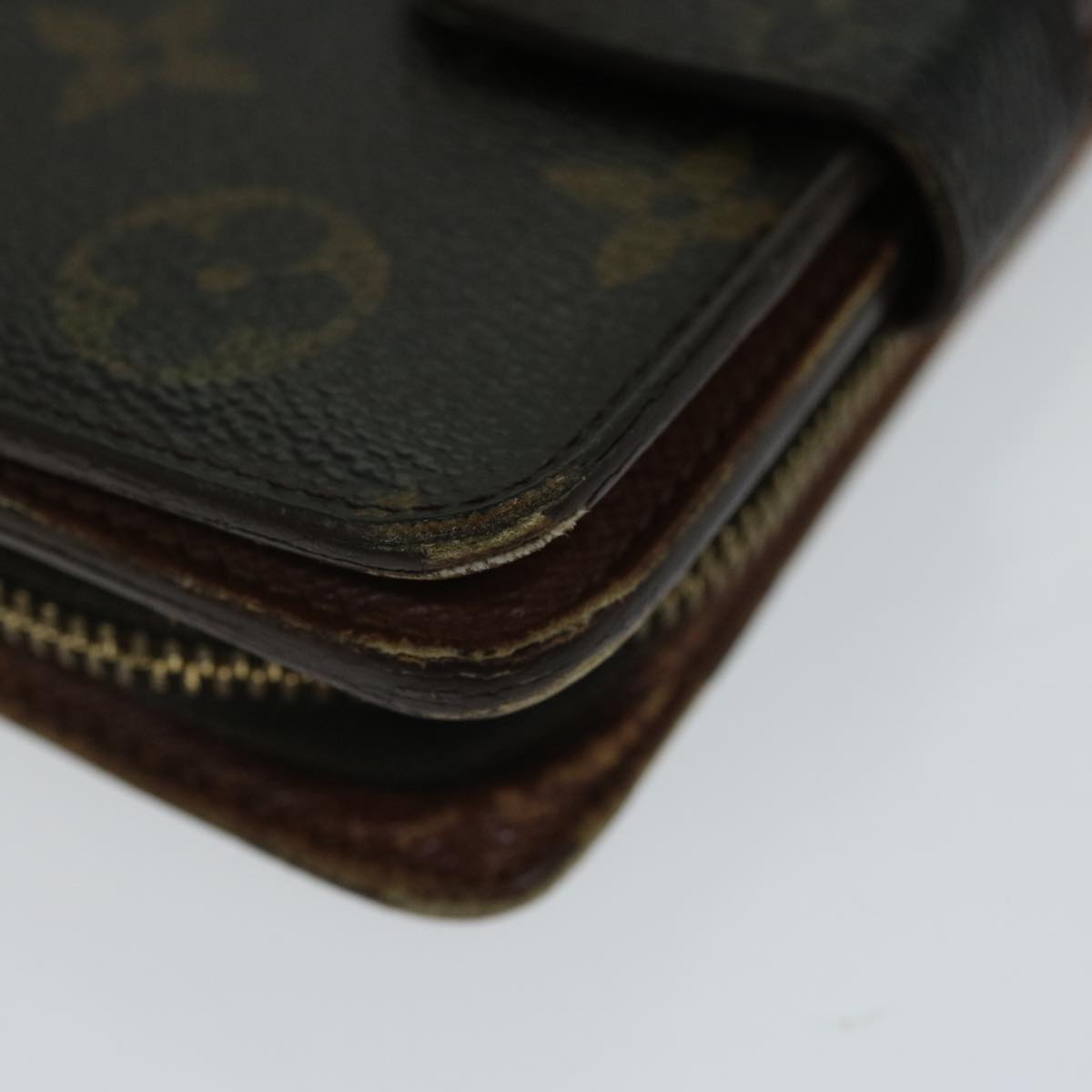 LOUIS VUITTON Monogram Compact Zip Wallet M61667 LV Auth 72142