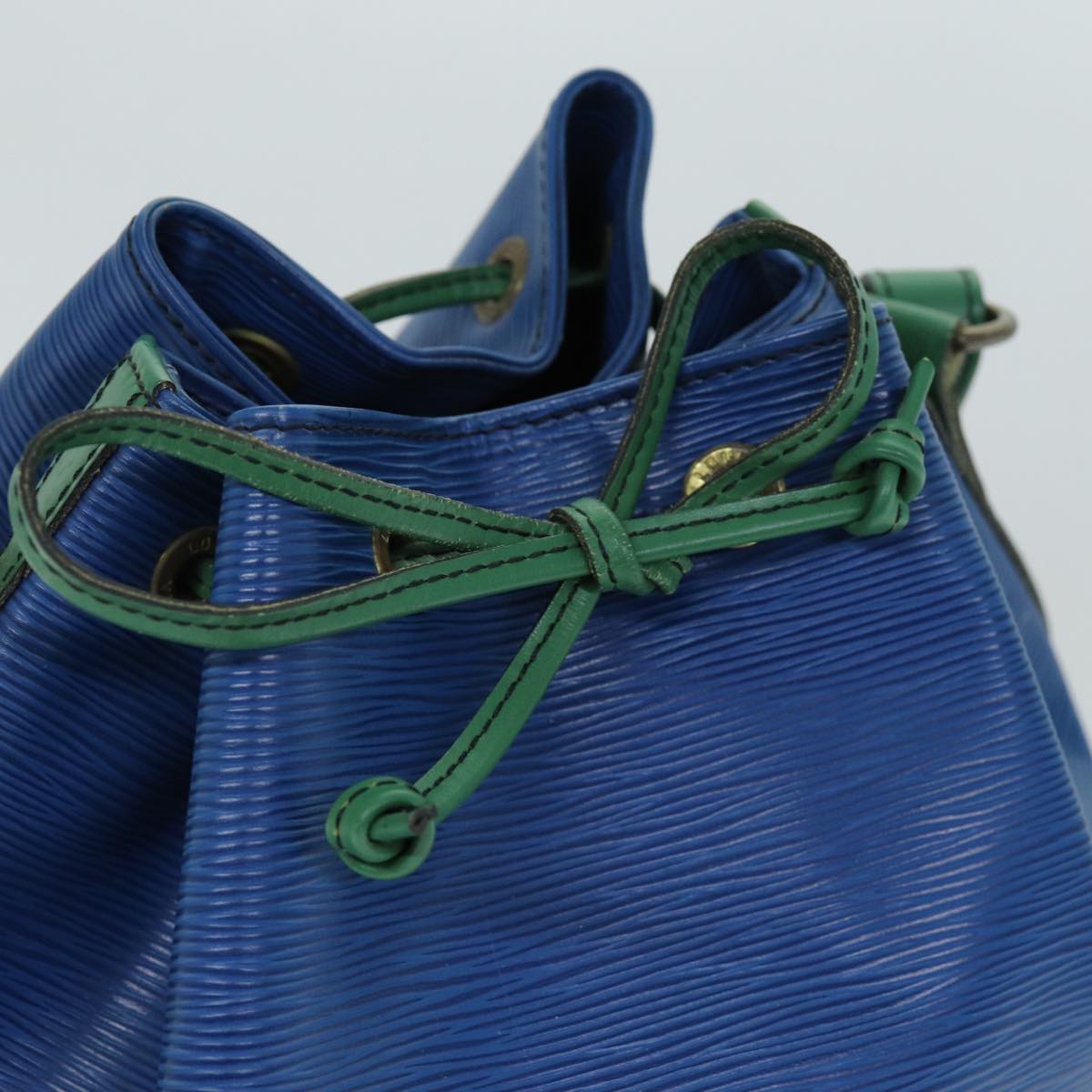 LOUIS VUITTON Epi Noe Shoulder Bag Bicolor Green Blue M44044 LV Auth 72194