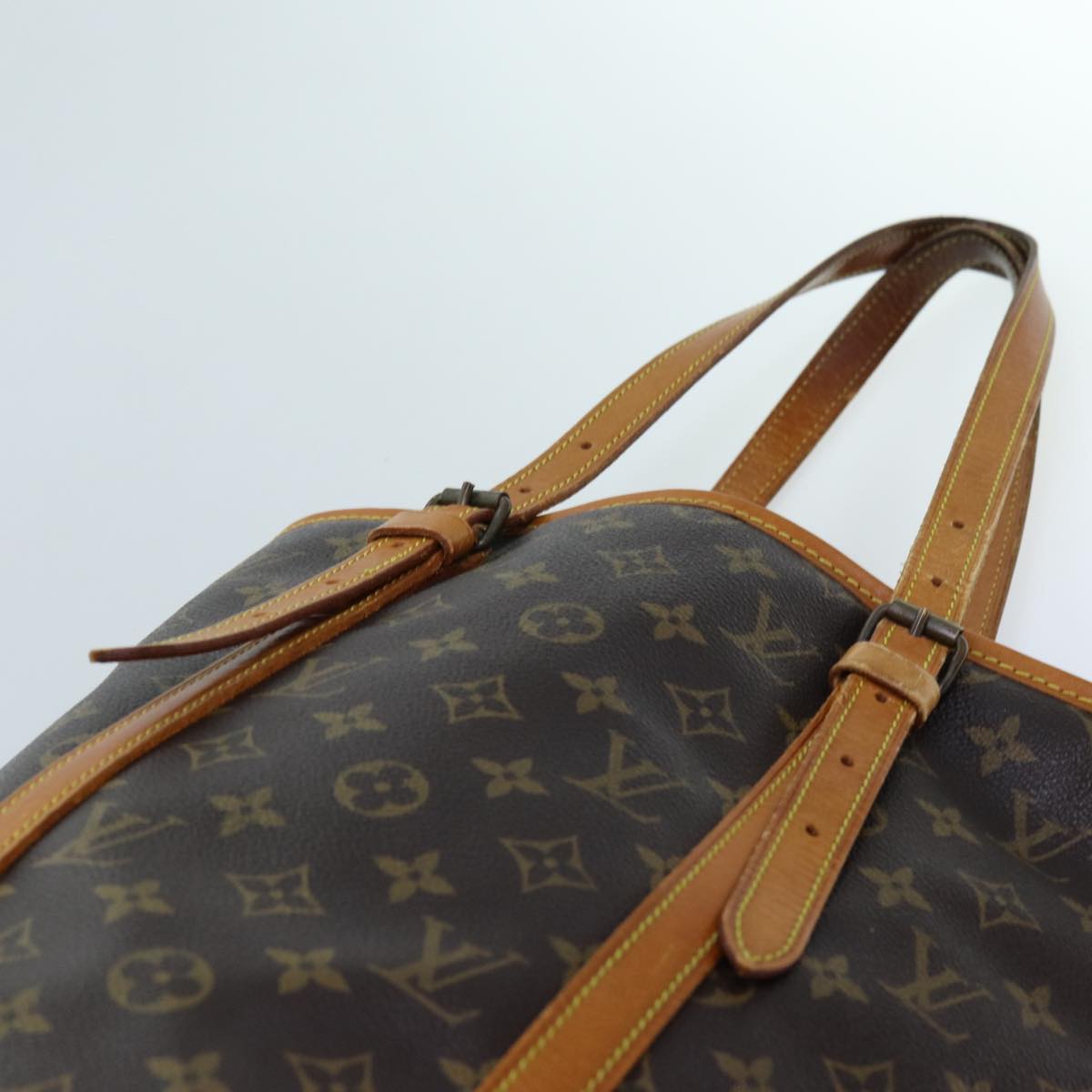 LOUIS VUITTON Monogram Bucket GM Shoulder Bag M42236 LV Auth 72360