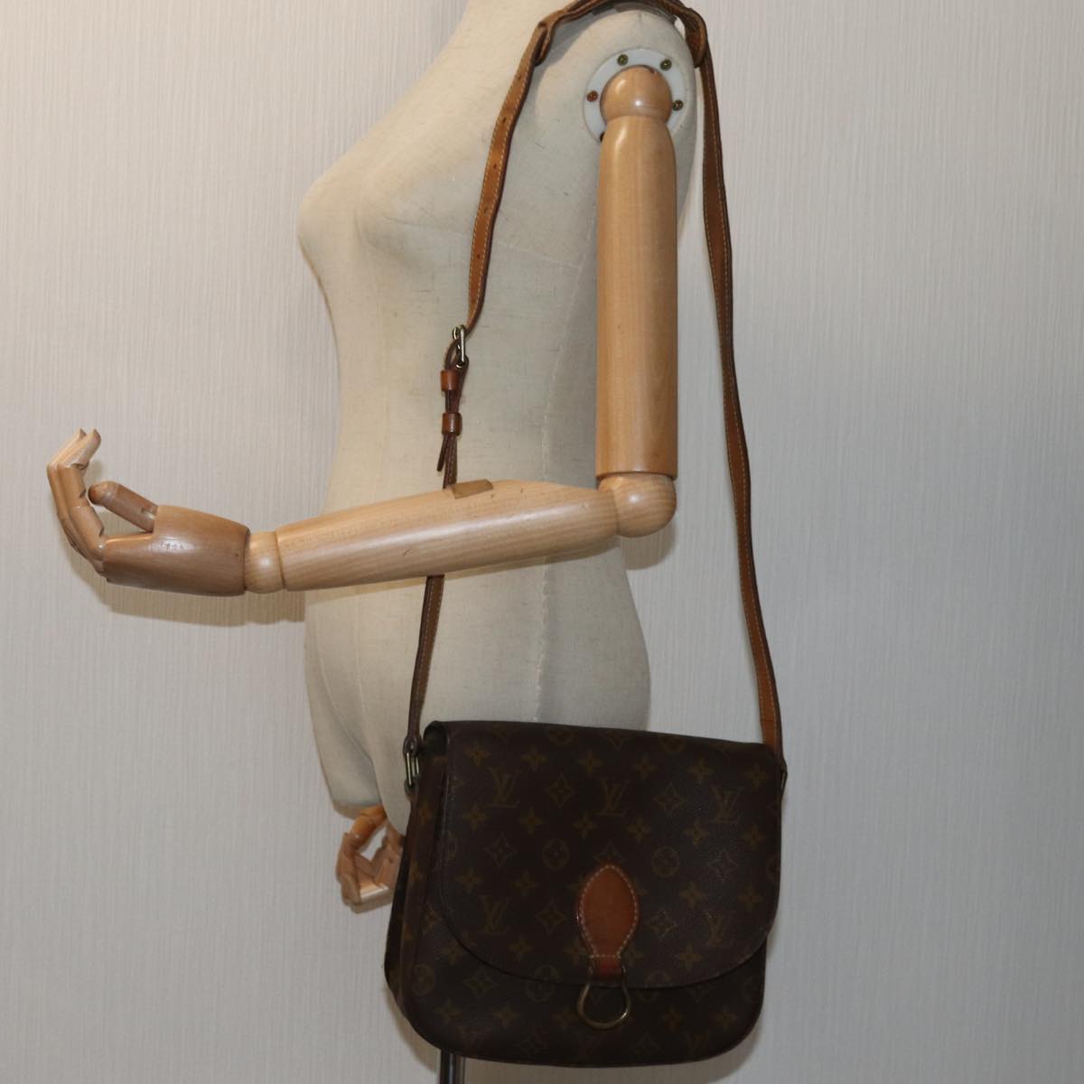 LOUIS VUITTON Monogram Saint Cloud GM Shoulder Bag Vintage M51242 LV Auth 72621