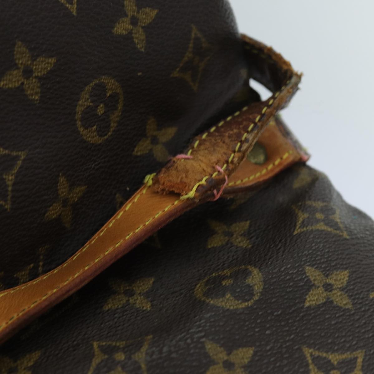 LOUIS VUITTON Monogram Saumur 30 Shoulder Bag M42256 LV Auth 72653