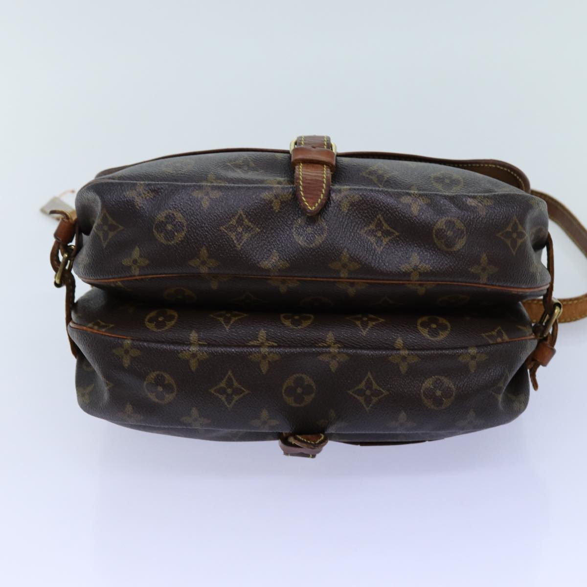 LOUIS VUITTON Monogram Saumur 30 Shoulder Bag M42256 LV Auth 72653