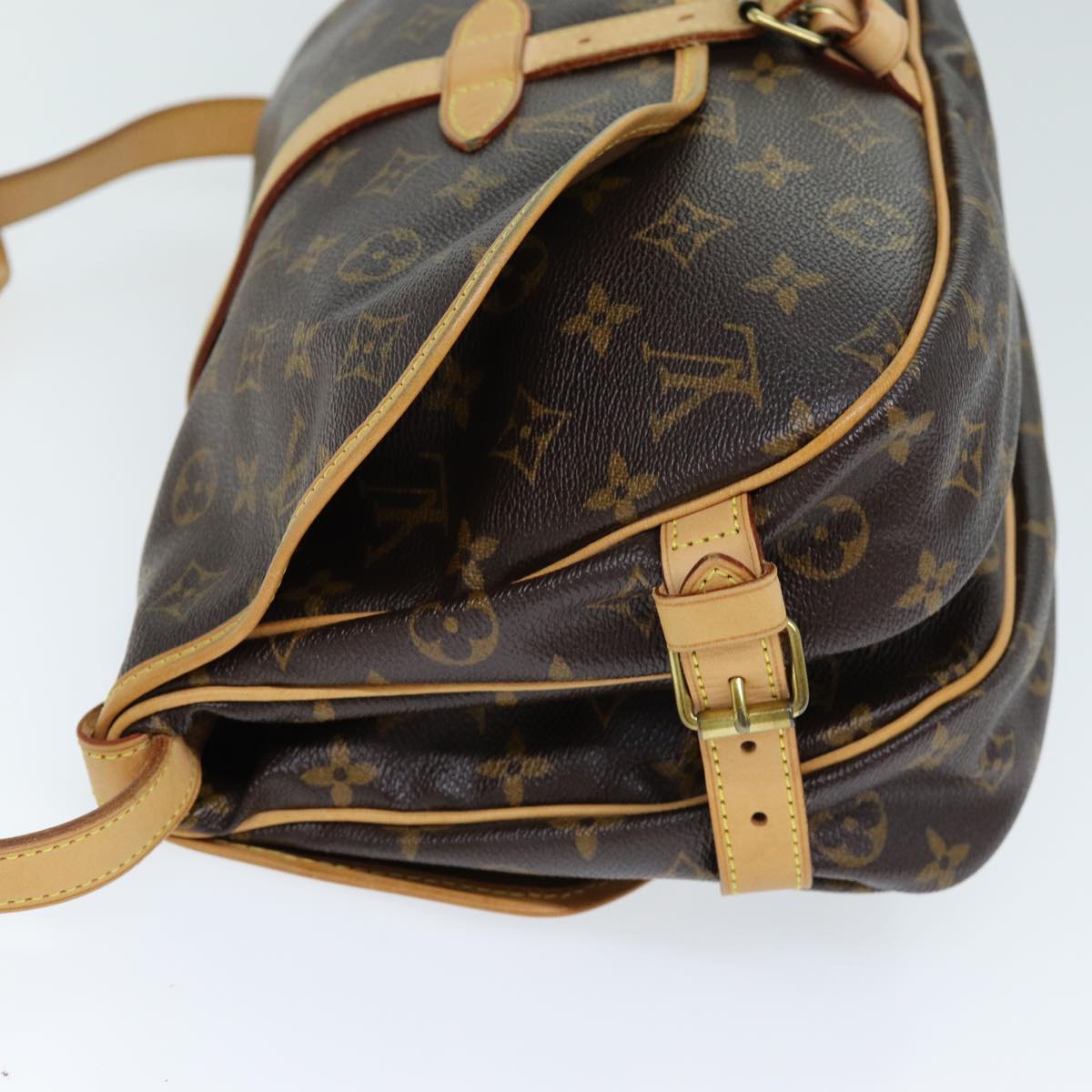 LOUIS VUITTON Monogram Saumur 30 Shoulder Bag M42256 LV Auth 72930