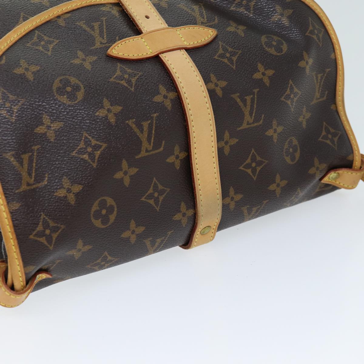 LOUIS VUITTON Monogram Saumur 30 Shoulder Bag M42256 LV Auth 72930