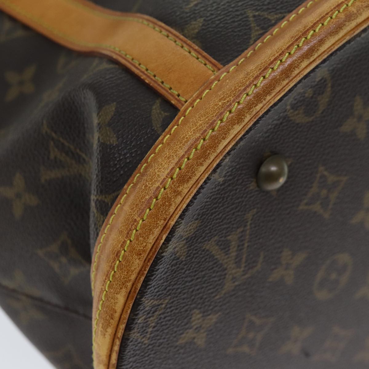 LOUIS VUITTON Monogram Bucket GM Shoulder Bag M42236 LV Auth 73057