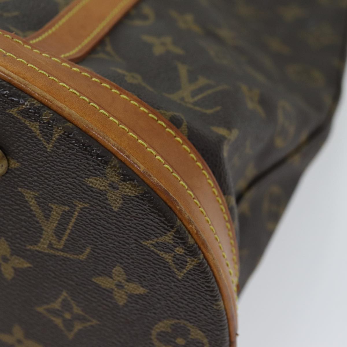 LOUIS VUITTON Monogram Bucket GM Shoulder Bag M42236 LV Auth 73059