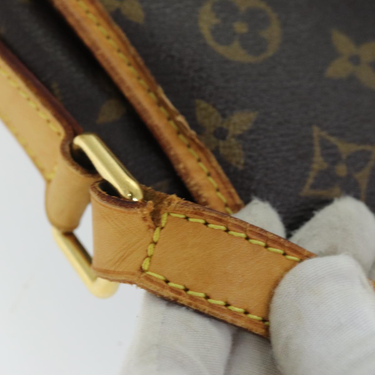 LOUIS VUITTON Monogram Menilmontant MM Shoulder Bag M40473 LV Auth 73077