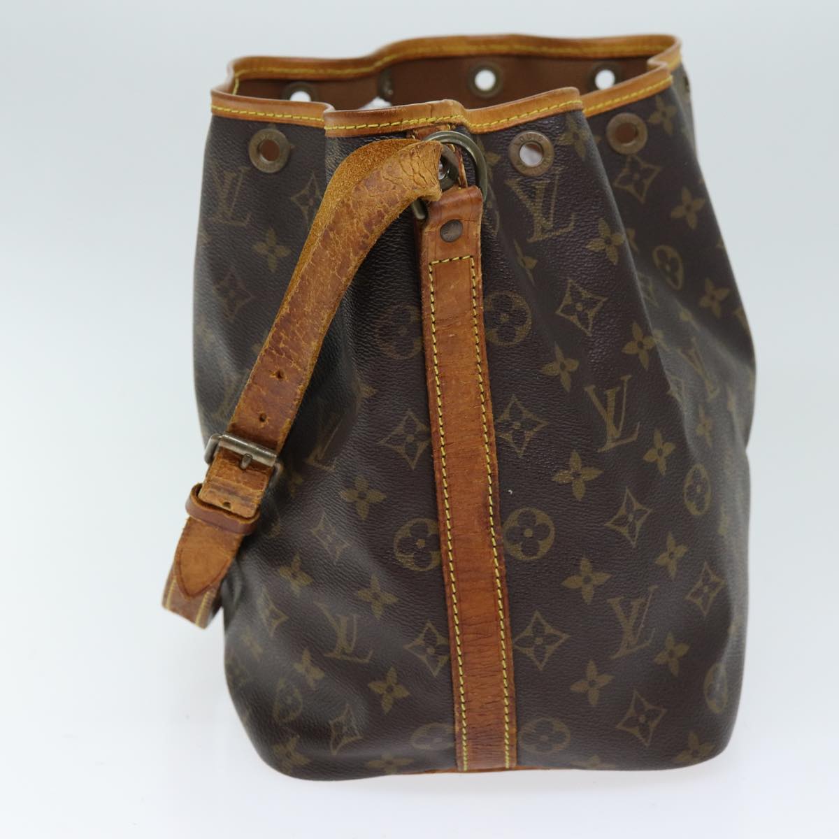 LOUIS VUITTON Monogram Petit Noe Shoulder Bag M42226 LV Auth 73435