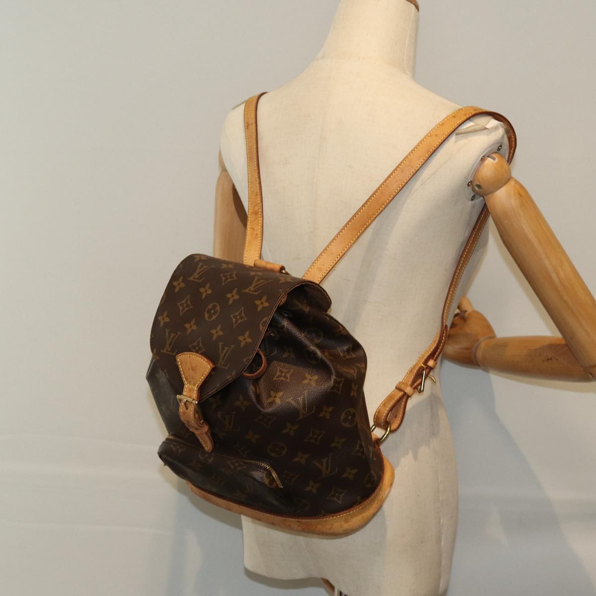 LOUIS VUITTON Monogram Montsouris MM Backpack M51136 LV Auth 73540