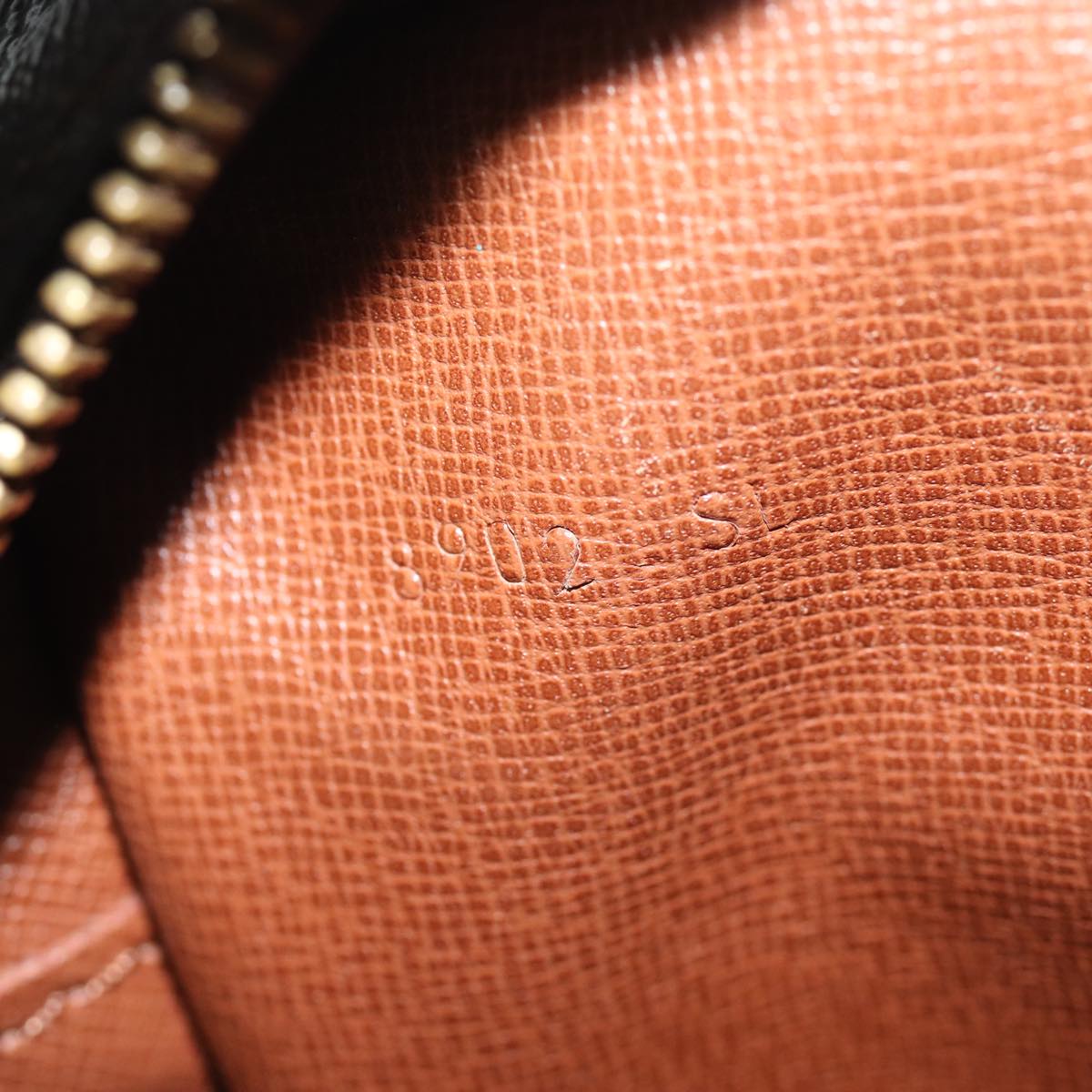 LOUIS VUITTON Monogram Compiegne 28 Clutch Bag M51845 LV Auth 73759